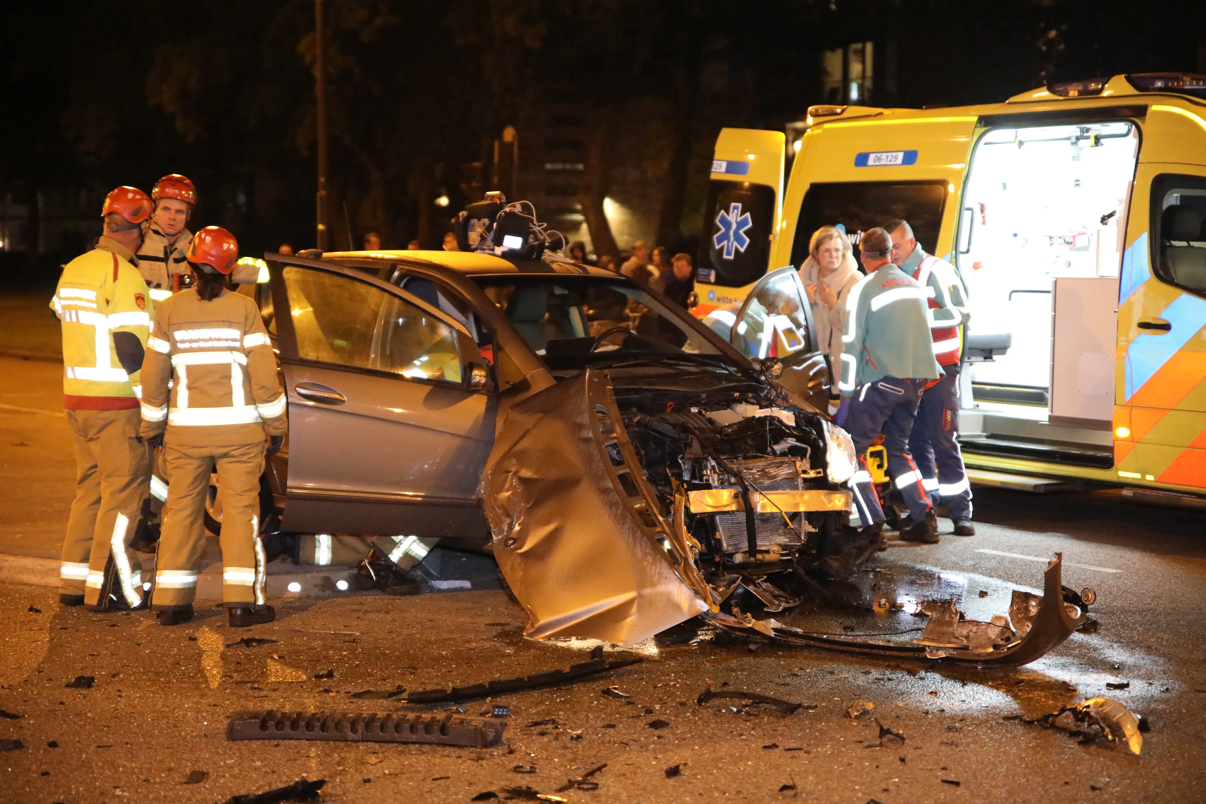 Meerdere gewonden bij zwaar ongeluk in Apeldoorn