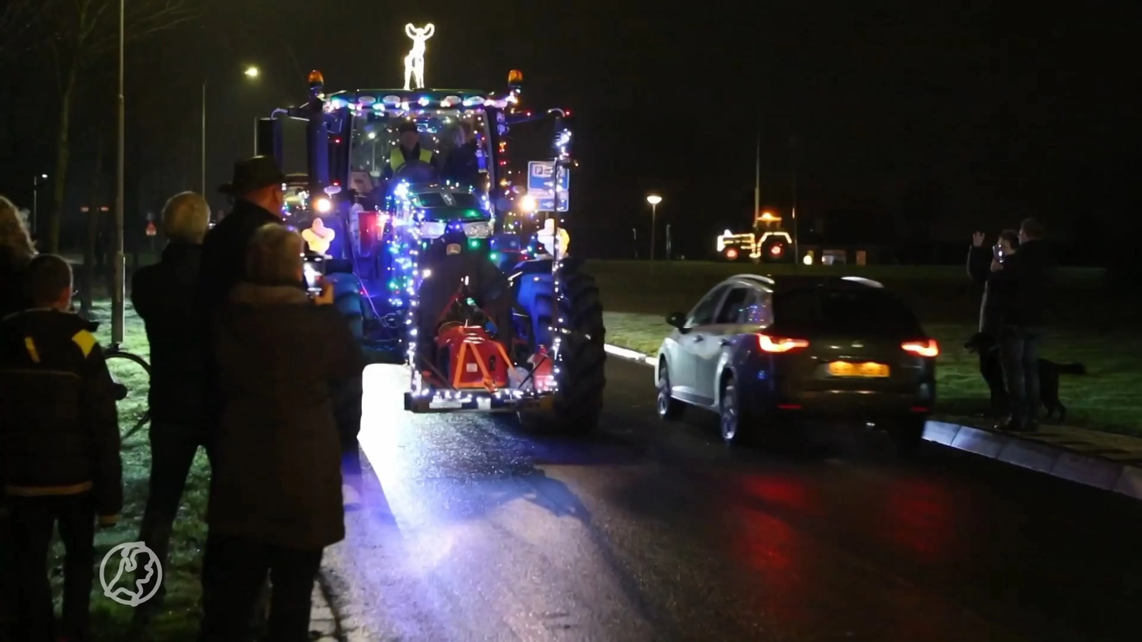 Honderden trekkers zorgen voor licht in deze donkere tijd