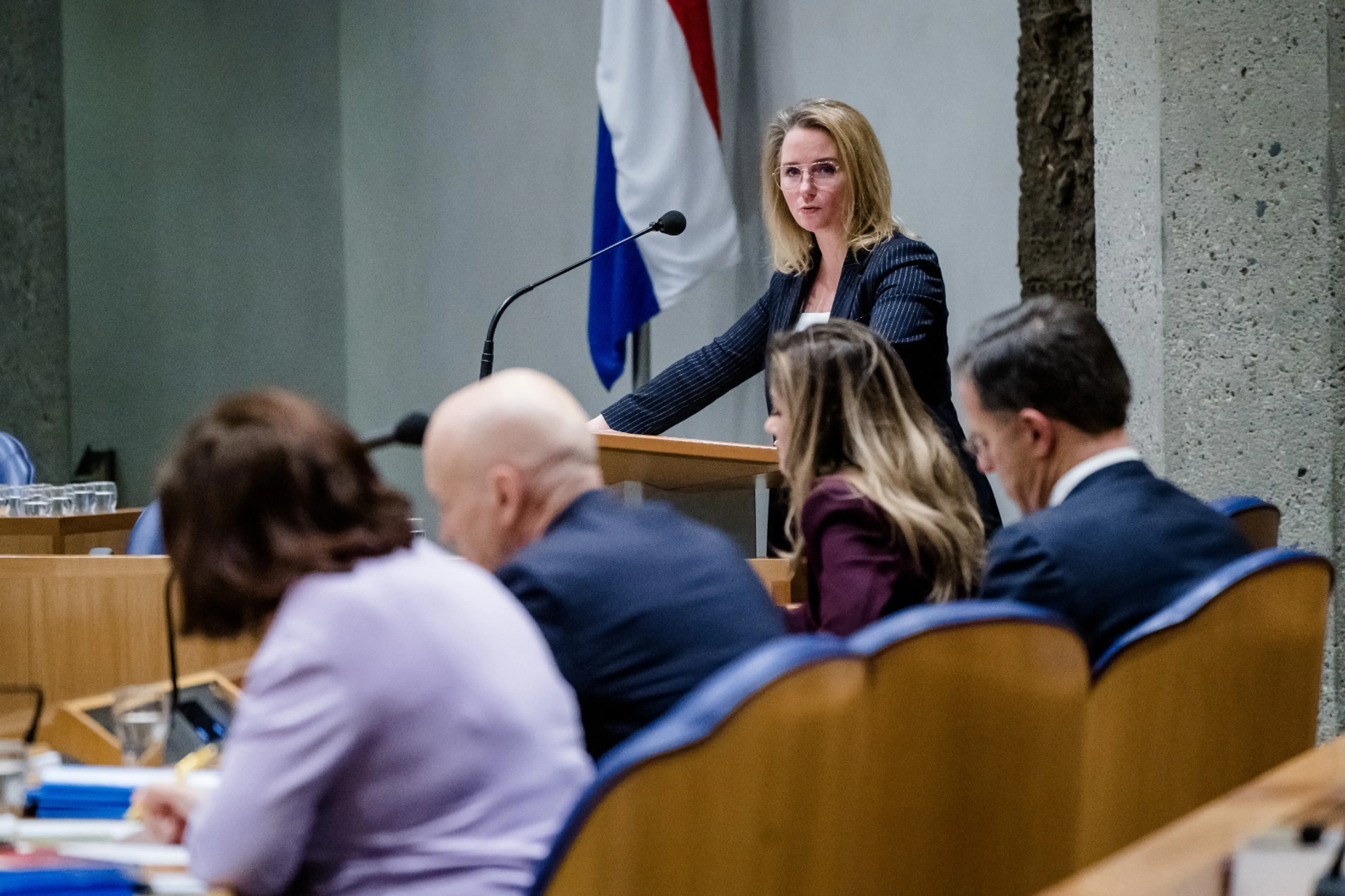Partijen kritisch op kabinetsaanpak beginfase coronacrisis, PVV eist excuses