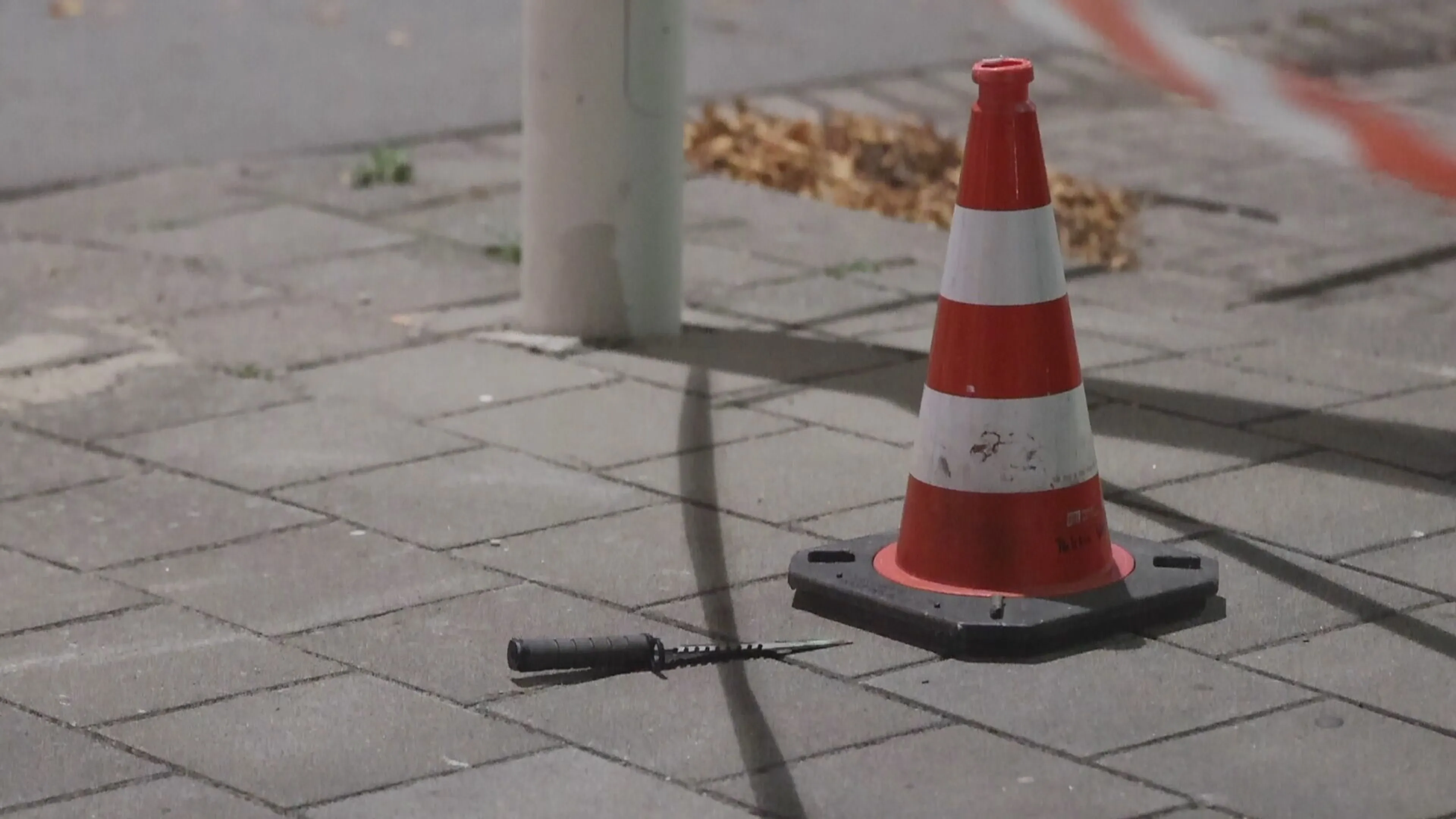 Politie schiet op verdachte na steekpartij Den Haag: twee gewonden naar ziekenhuis gebracht