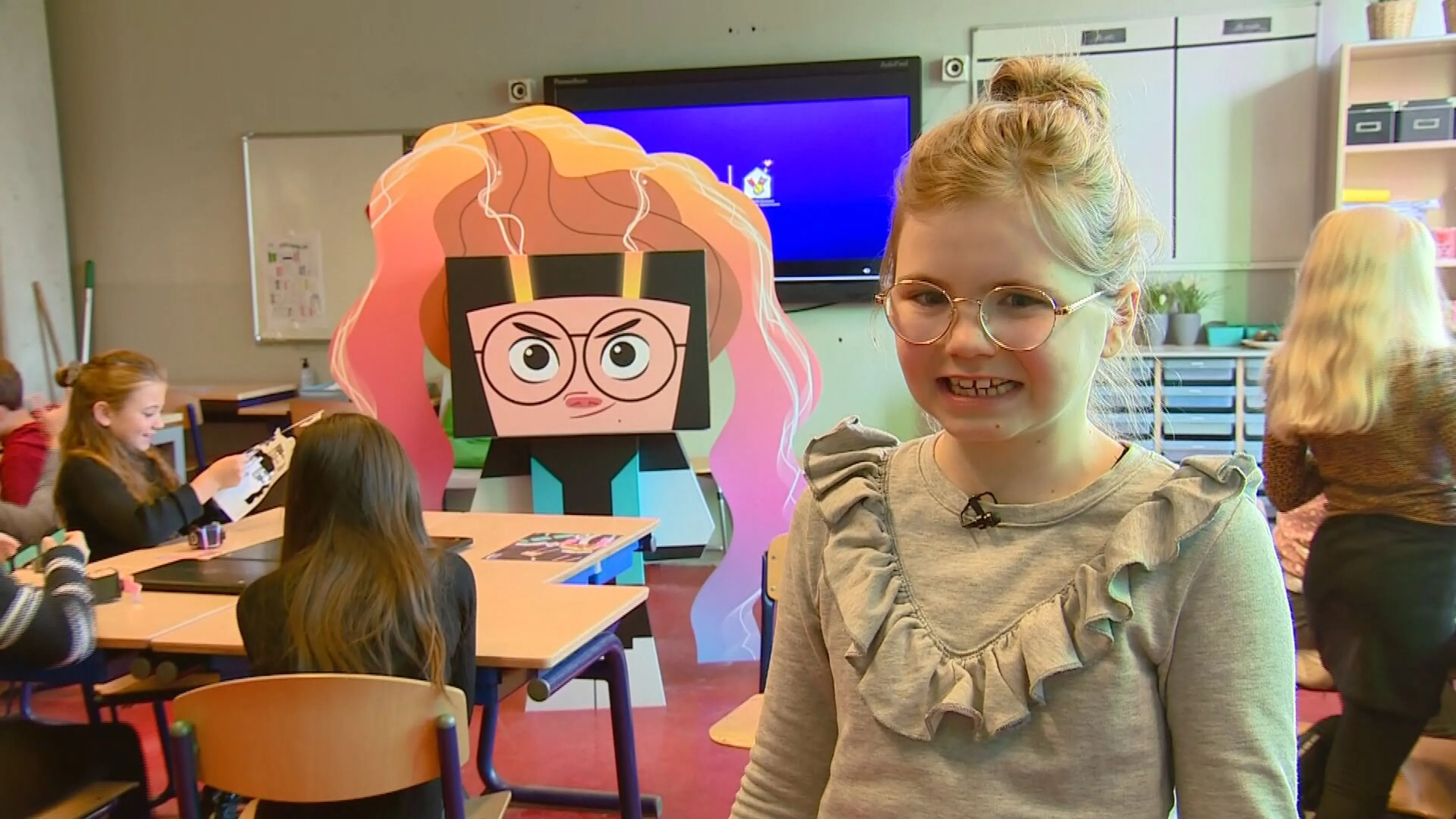 Liz (10) raakte zwaargewond bij ongeluk, maar is nu mini-superheld