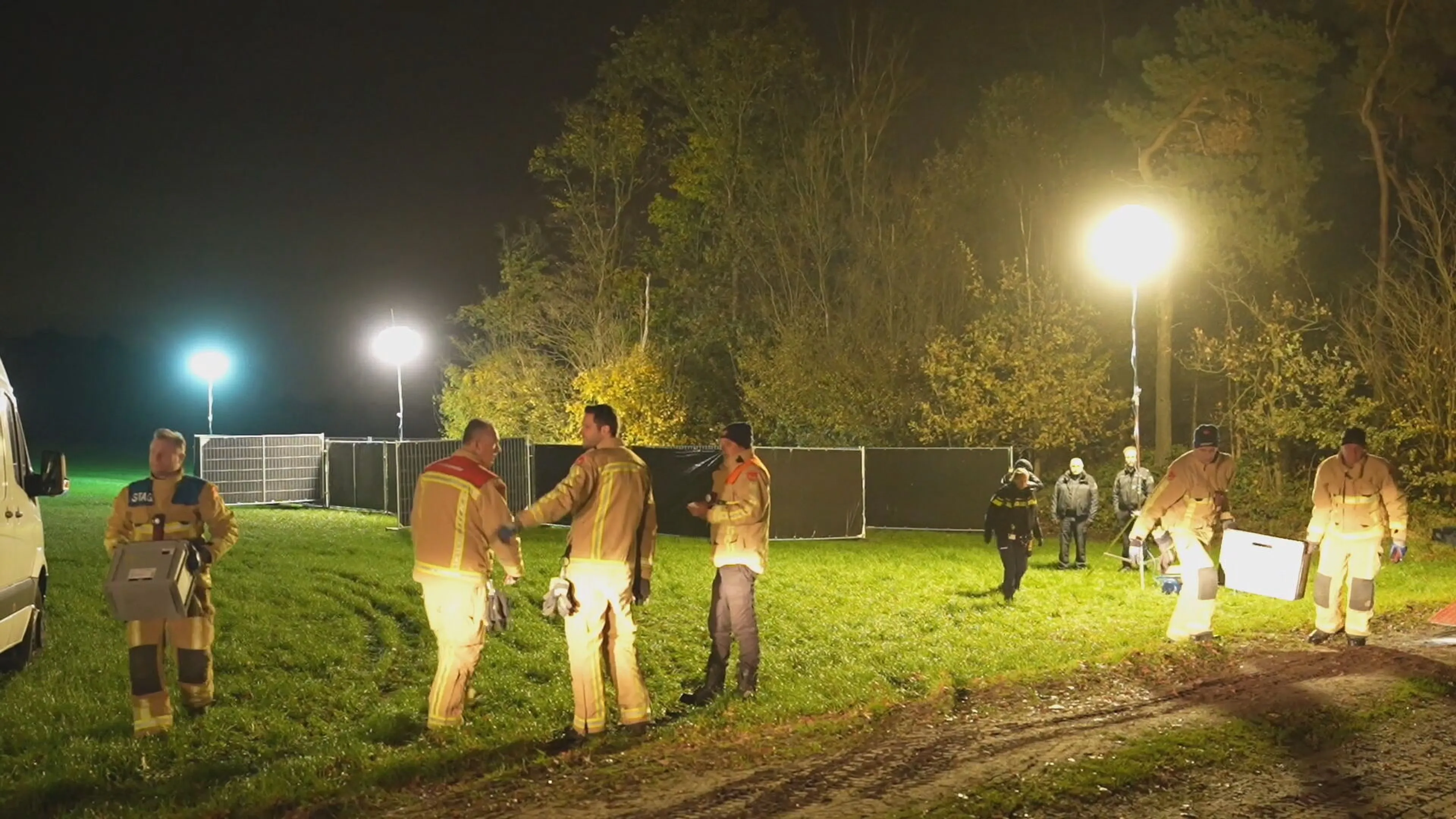 Zoekactie naar vermiste Silvana Heber in bossen bij Veldhoven, politie plaatst zwarte schermen