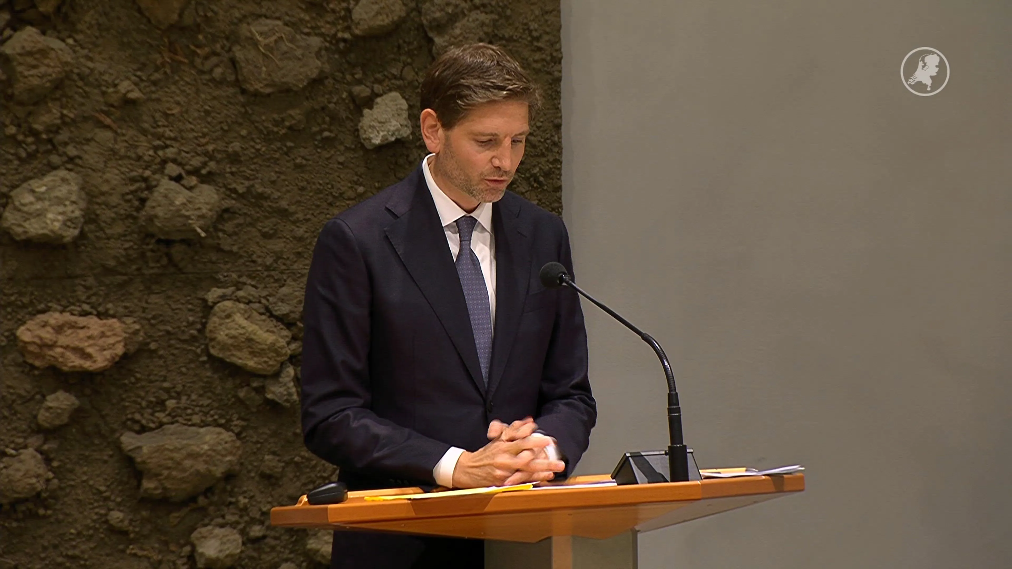 Klaver (PRO) stelt Paternotte (D66) voor een keuze: 'Ga op links of op rechts, maak een keuze'