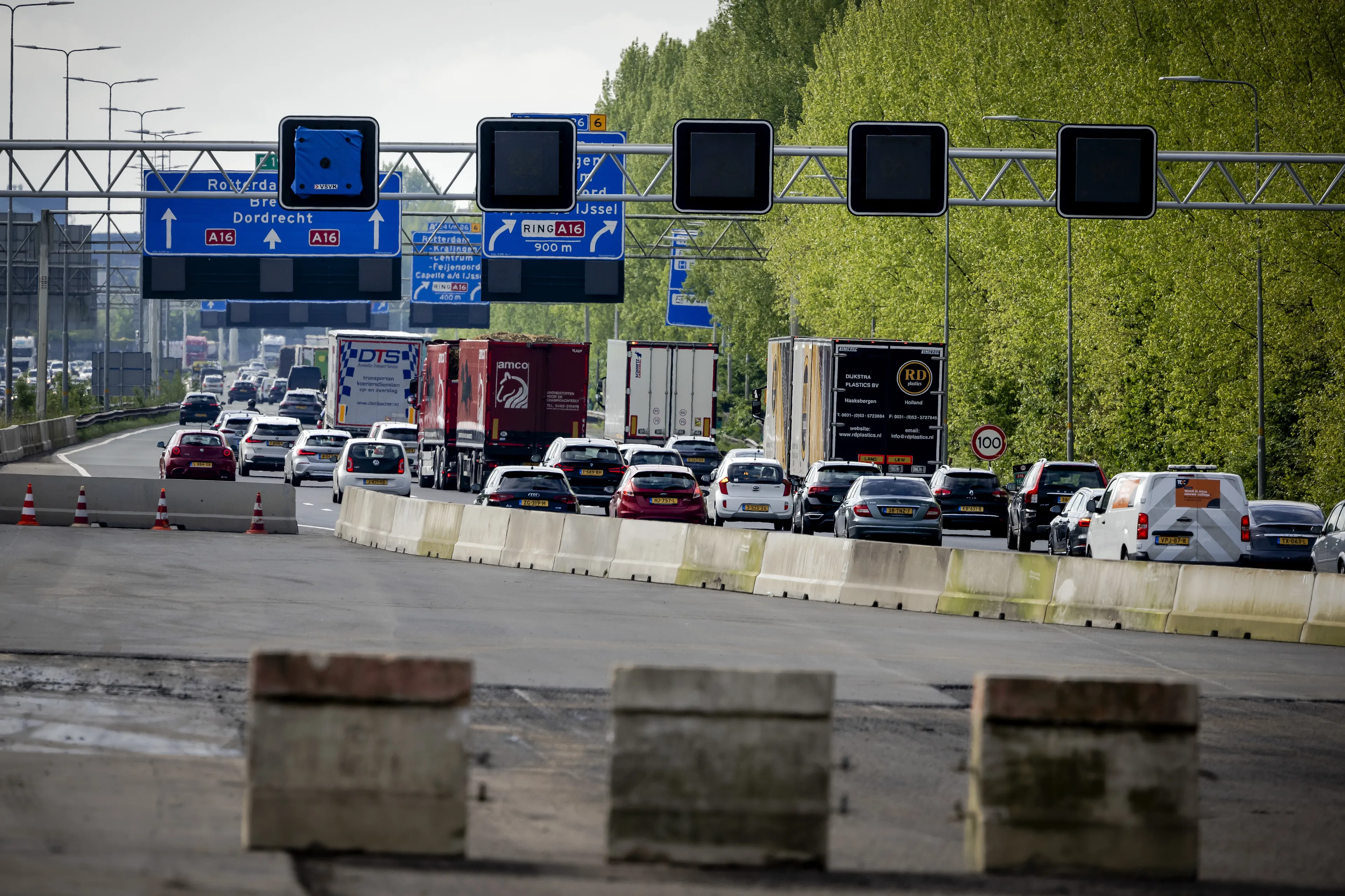 A16 bij Rotterdam gaat zes weekenden dicht: dit kun je verwachten