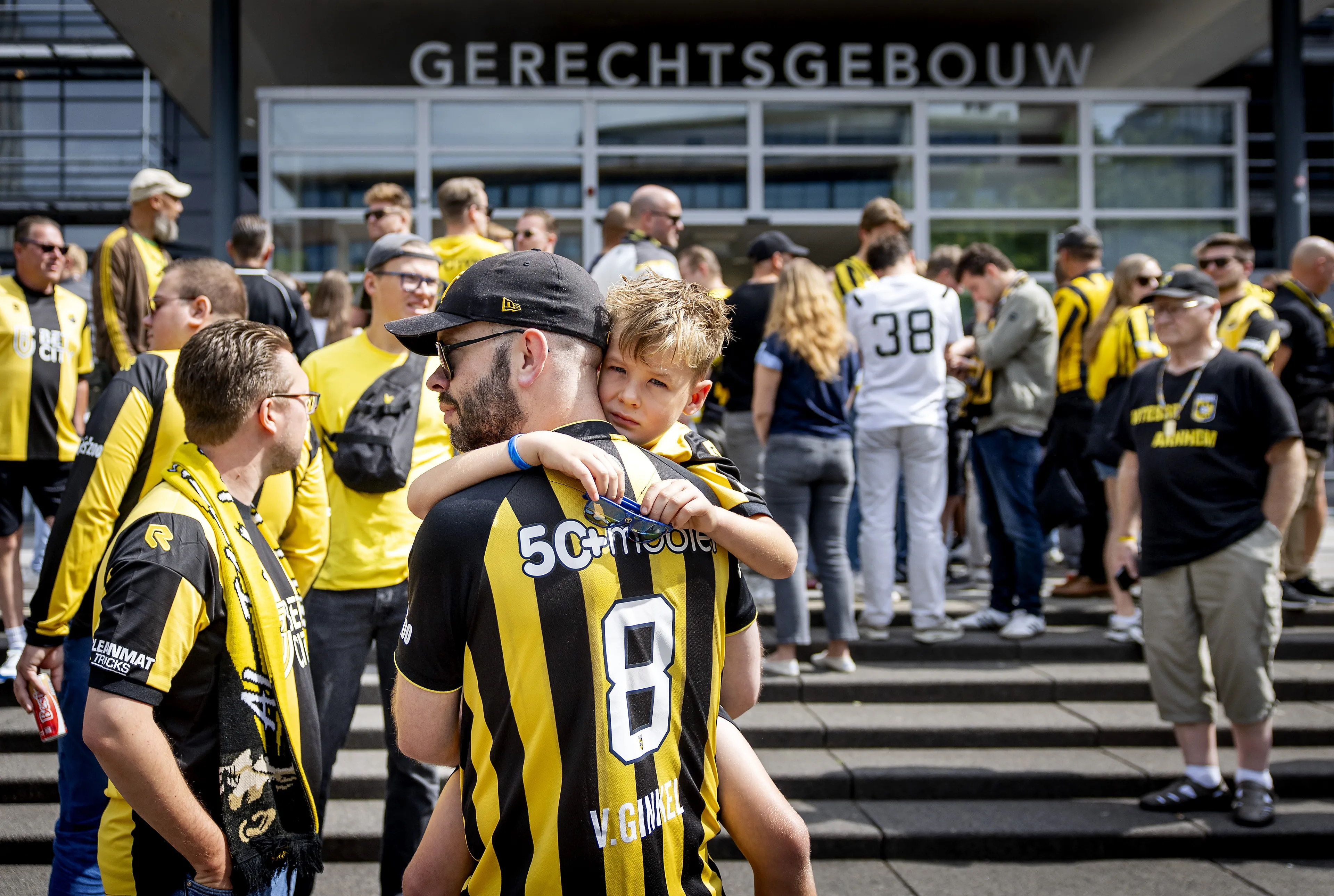 Vitesse verliest kort geding en raakt profstatus definitief kwijt