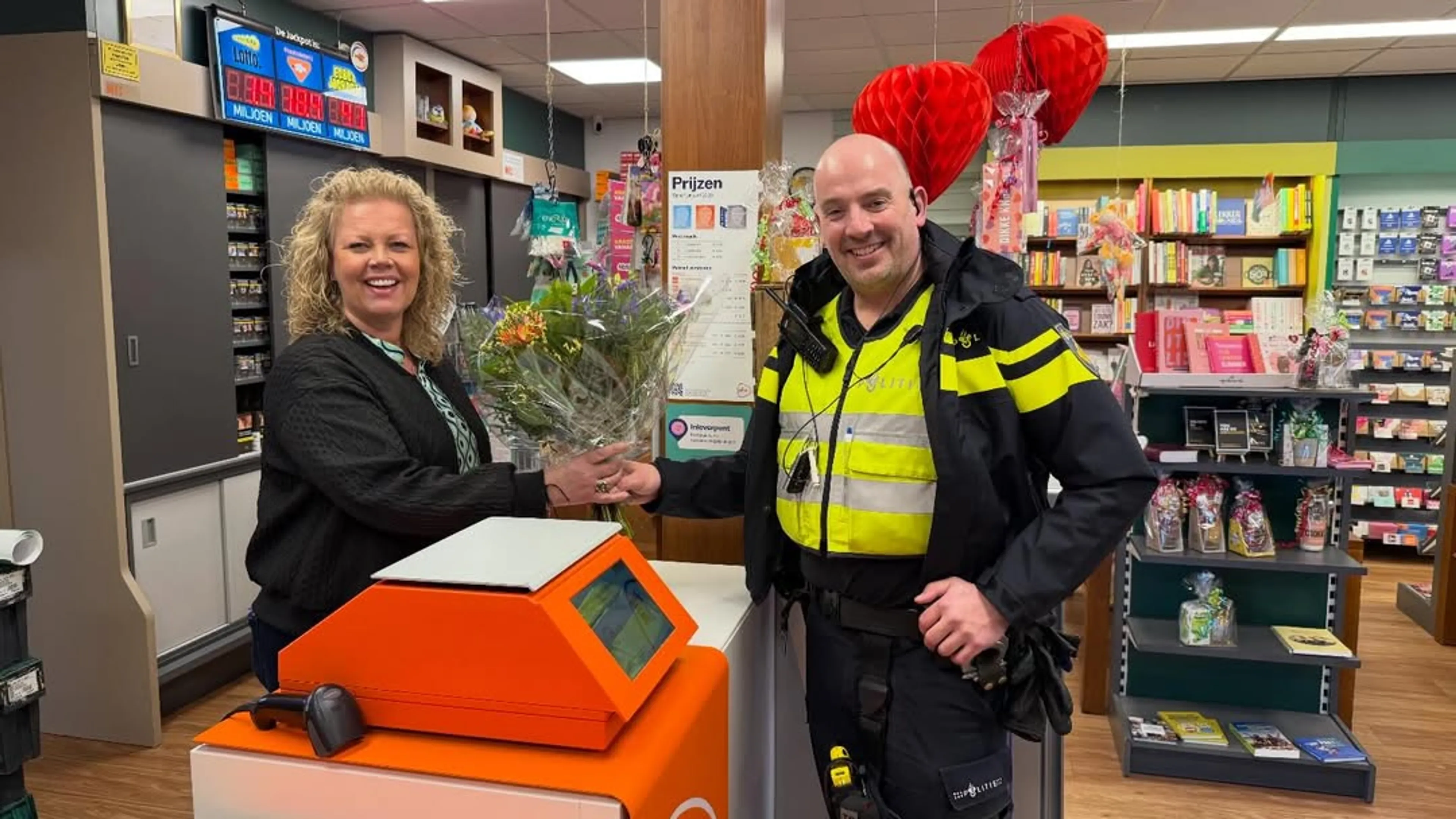 Oplettend winkelpersoneel voorkomt oplichting 80-plusser