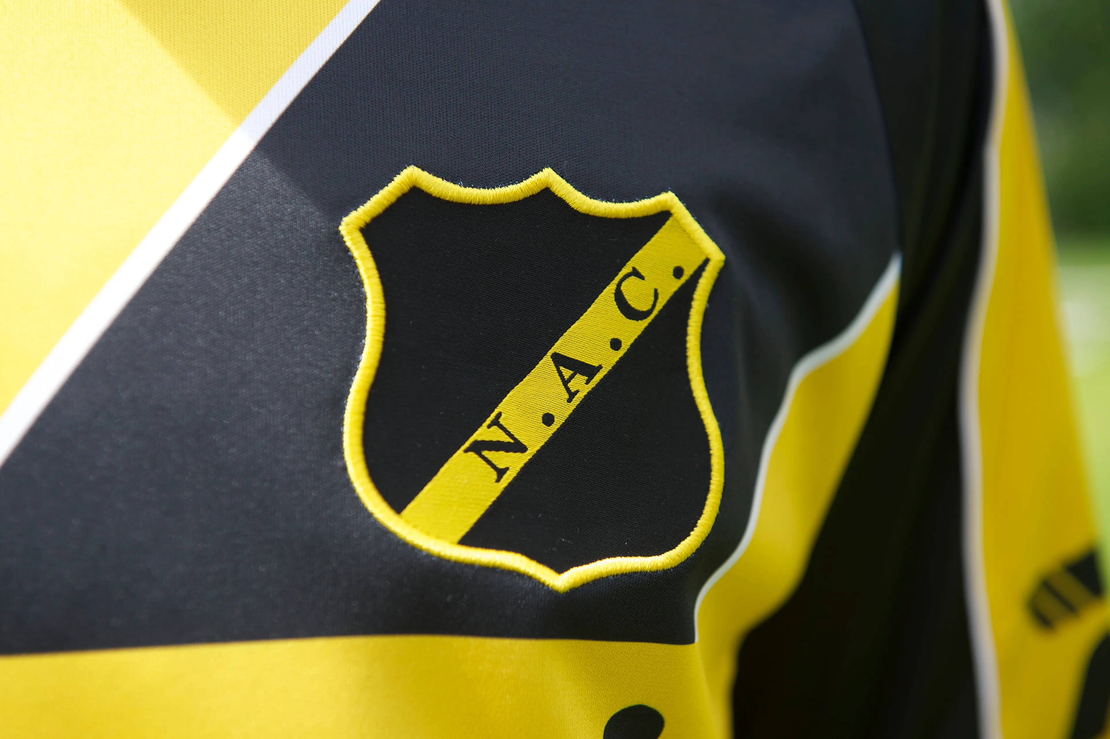 NAC-shirt met handtekeningen gestolen uit Amphia Ziekenhuis in Breda: 'Shirt was voor ons heel waardevol'