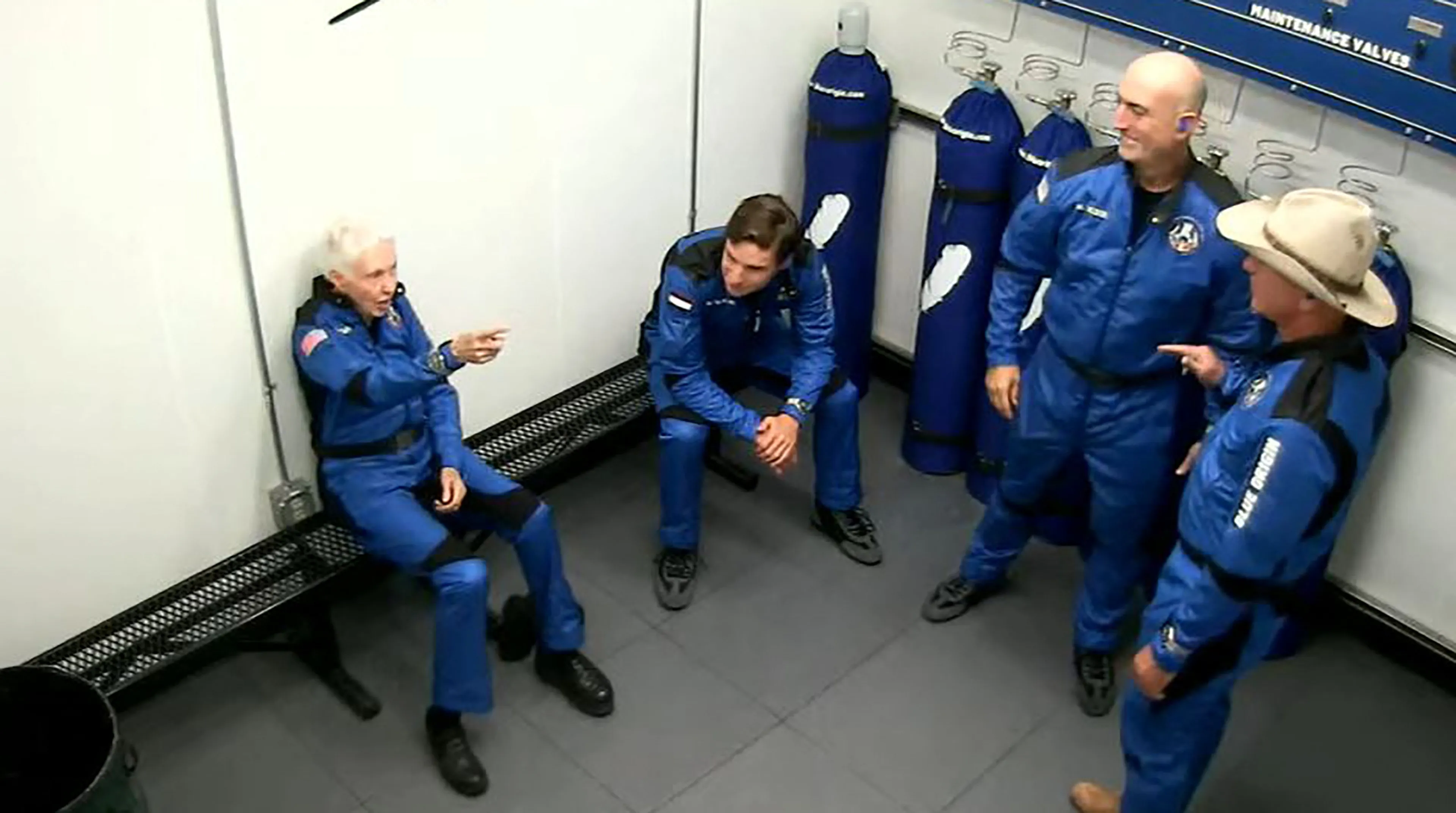 18-jarige Oliver uit Oisterwijk is jongste astronaut ter wereld na succesvolle ruimtevlucht