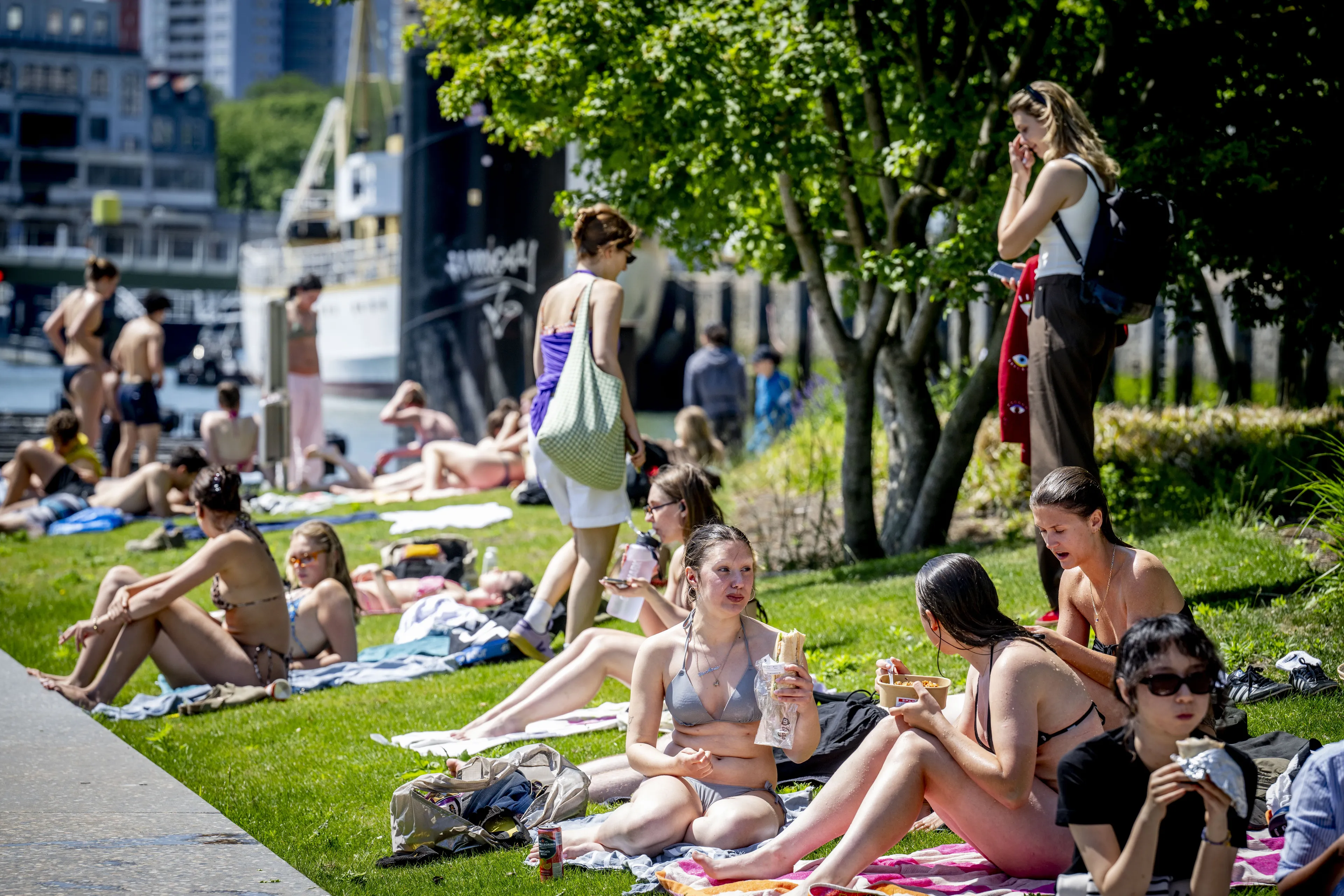 Het is raak in De Bilt: eerste landelijke zomerse dag gemeten