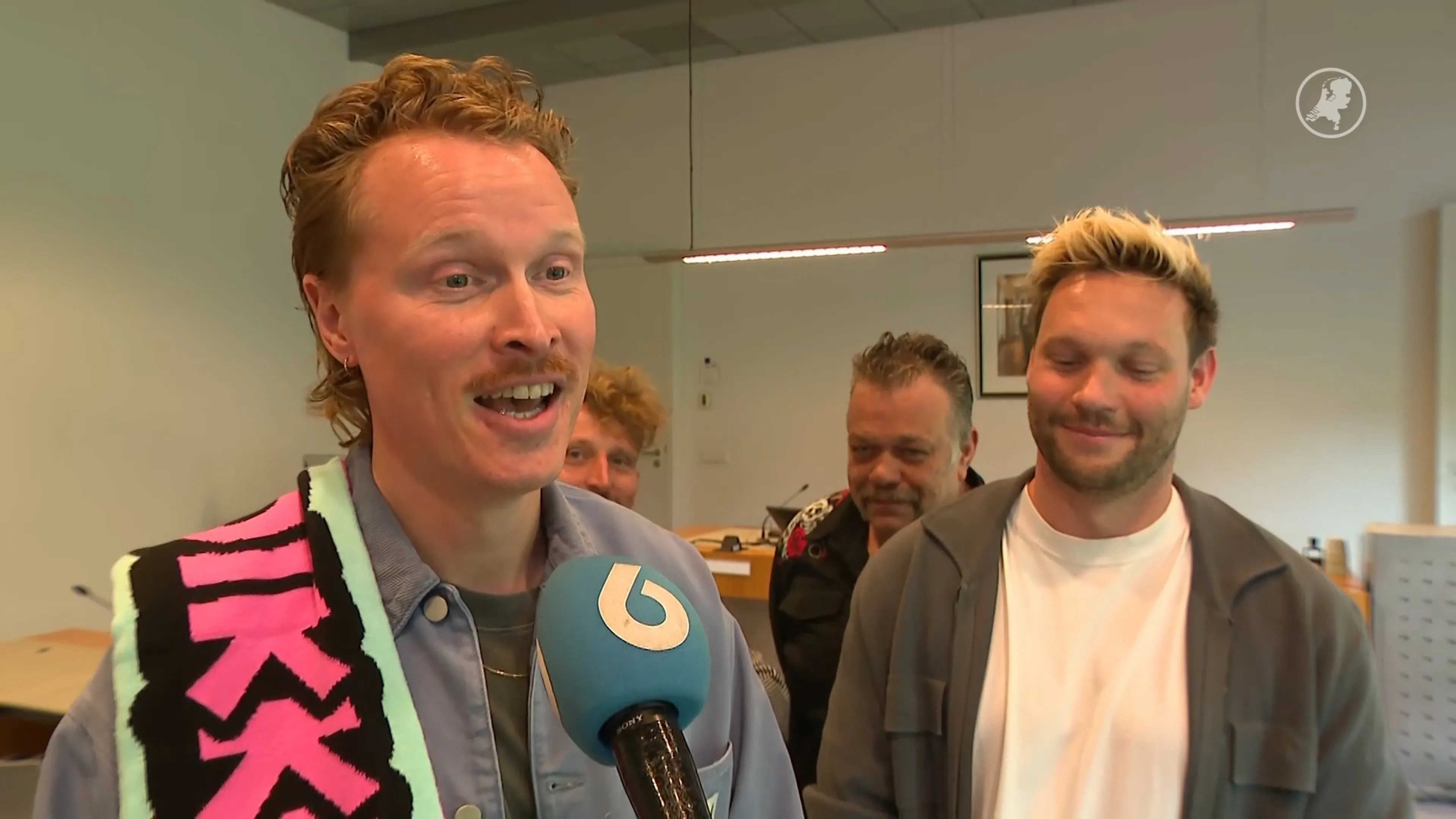 Carnaval in de rechtbank: Kapotte Kachels versus ABBA