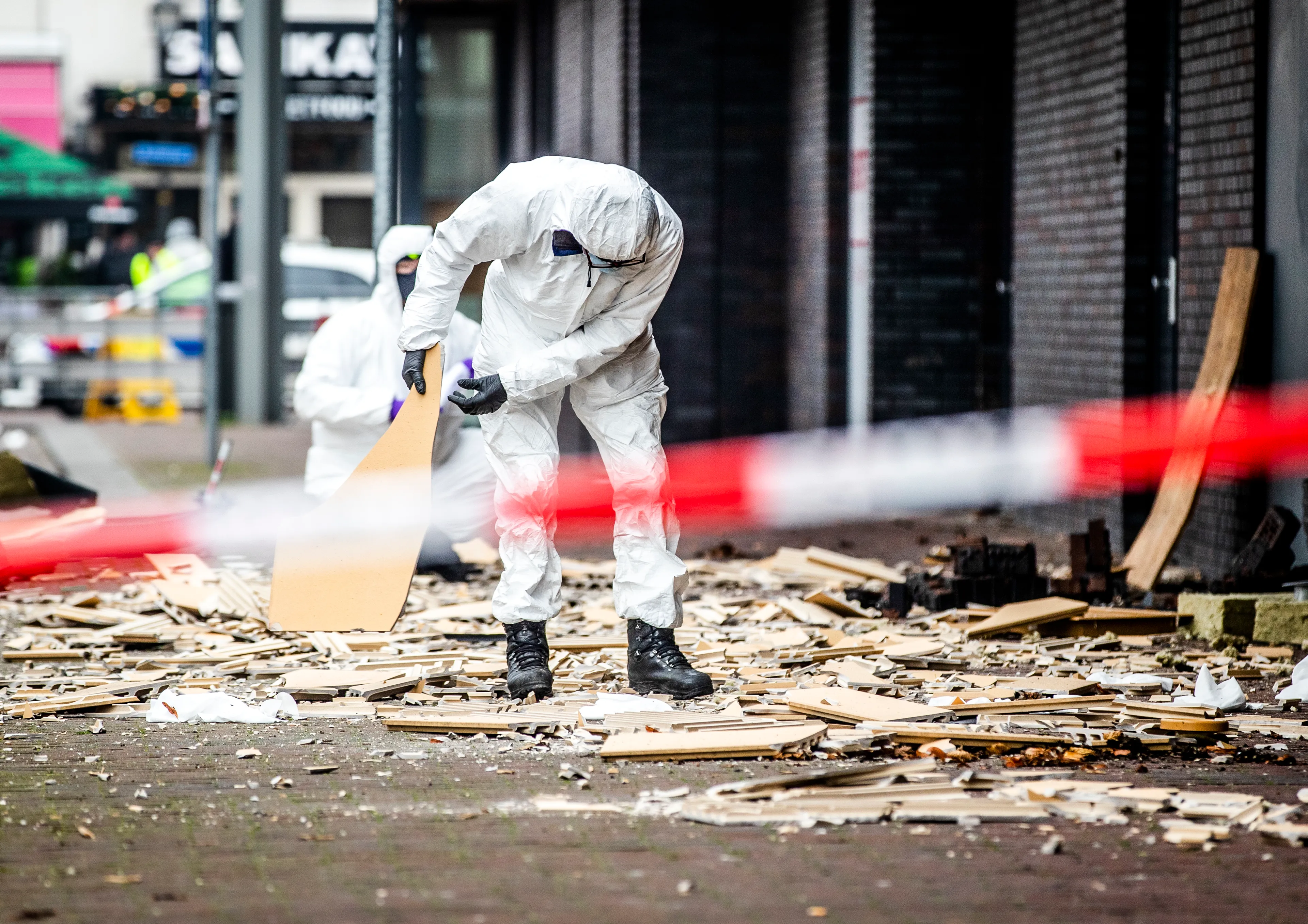 Celstraffen tot 2,5 jaar voor plaatsen explosief bij Poolse super in Beverwijk