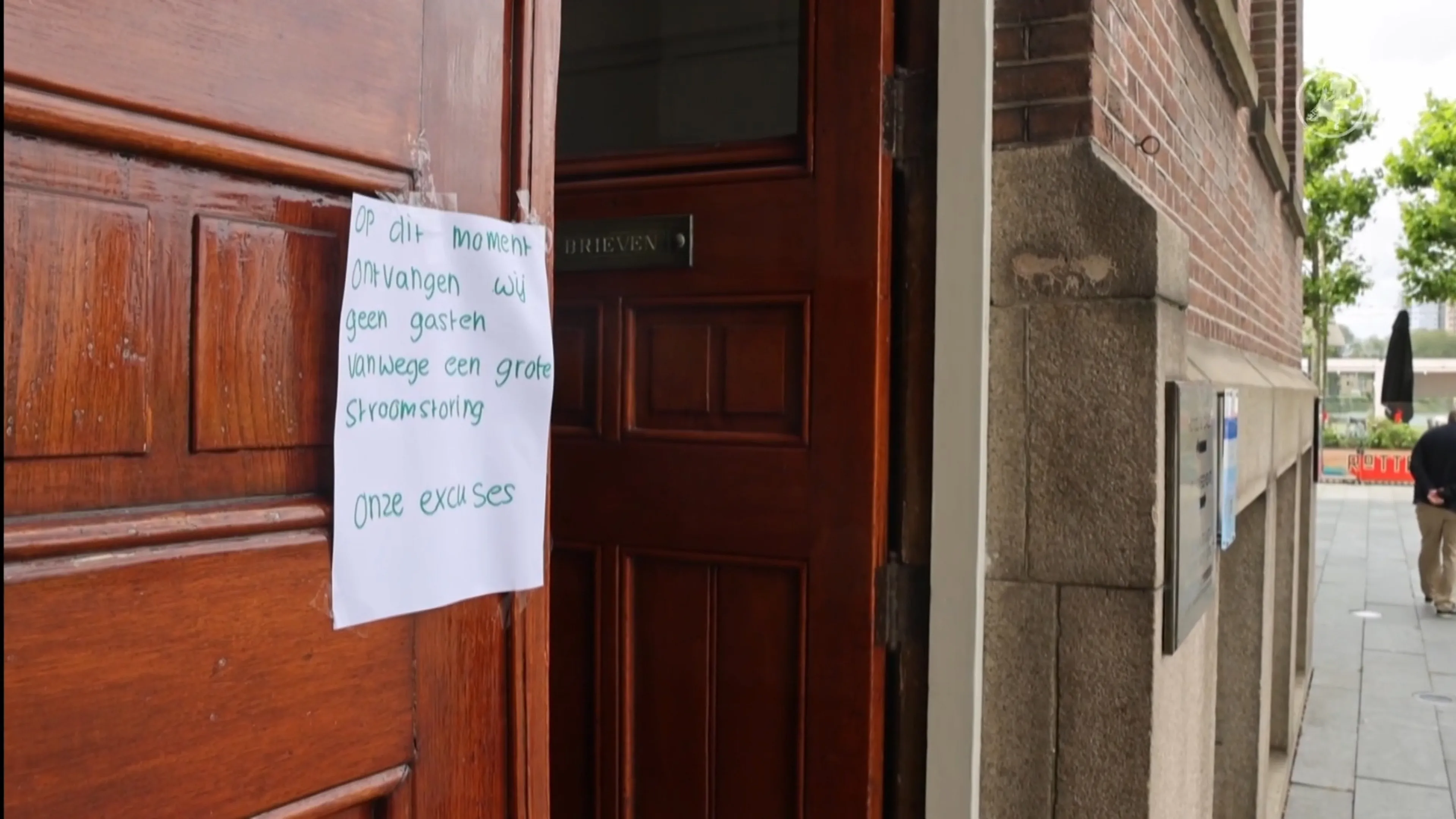 Man aan beademing overleden na stroomstoring Rotterdam
