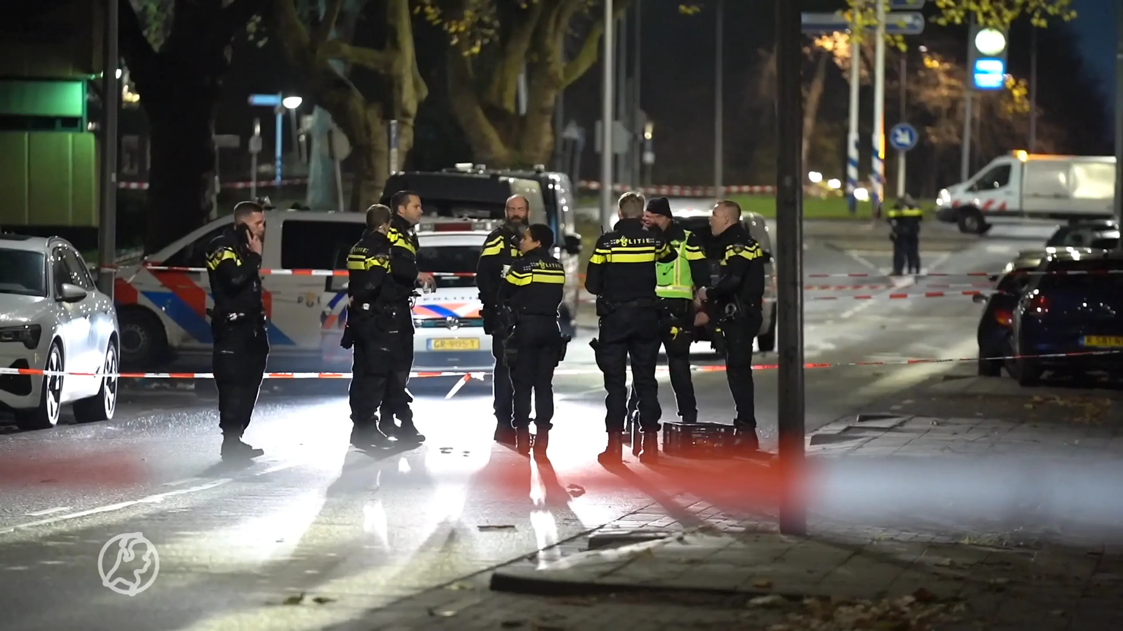 'Man steekt moeder en buurman neer bij steekdrama Rotterdam'