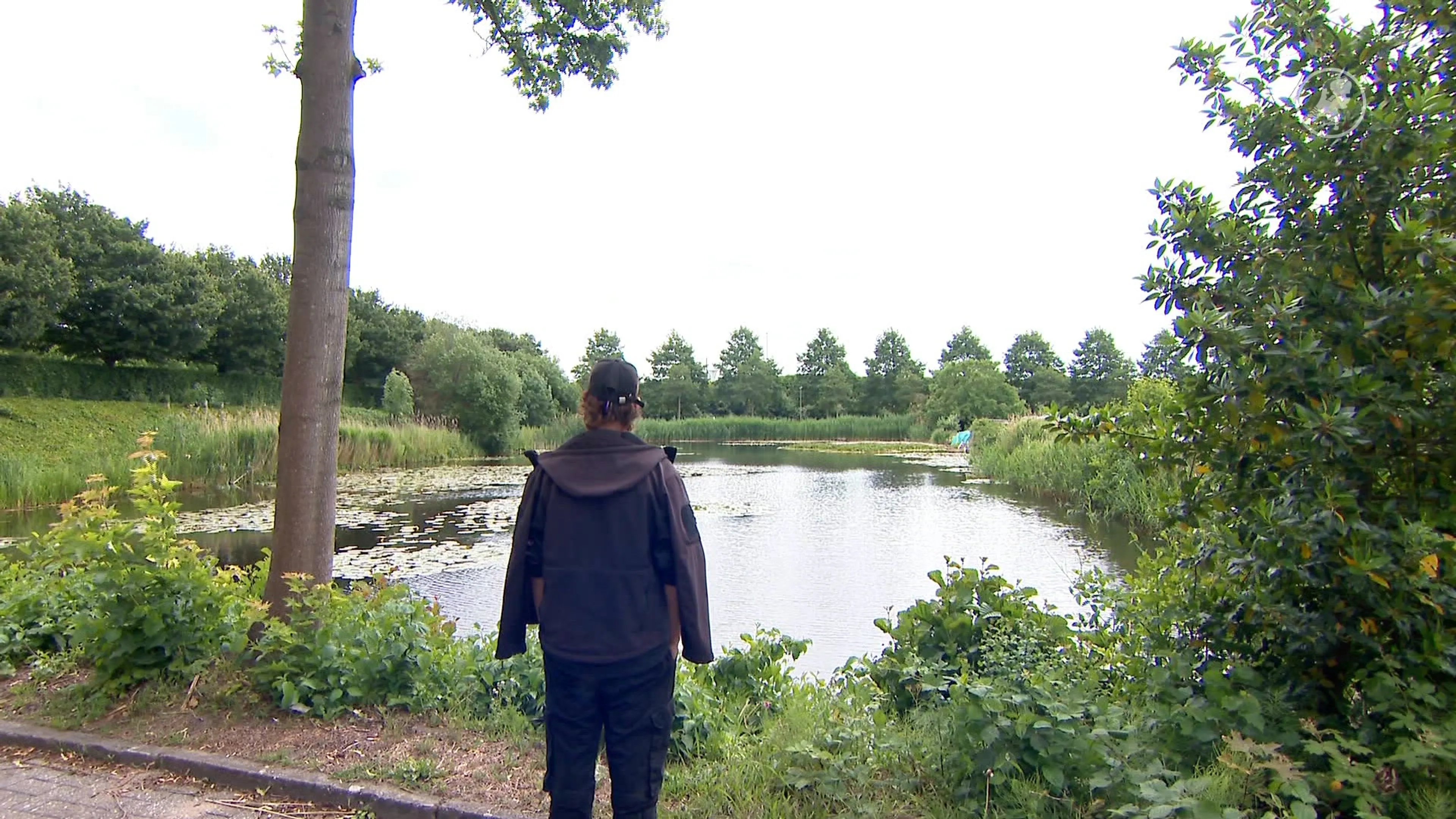 Charge was dakloos, 'Gun mezelf weer onderdak'