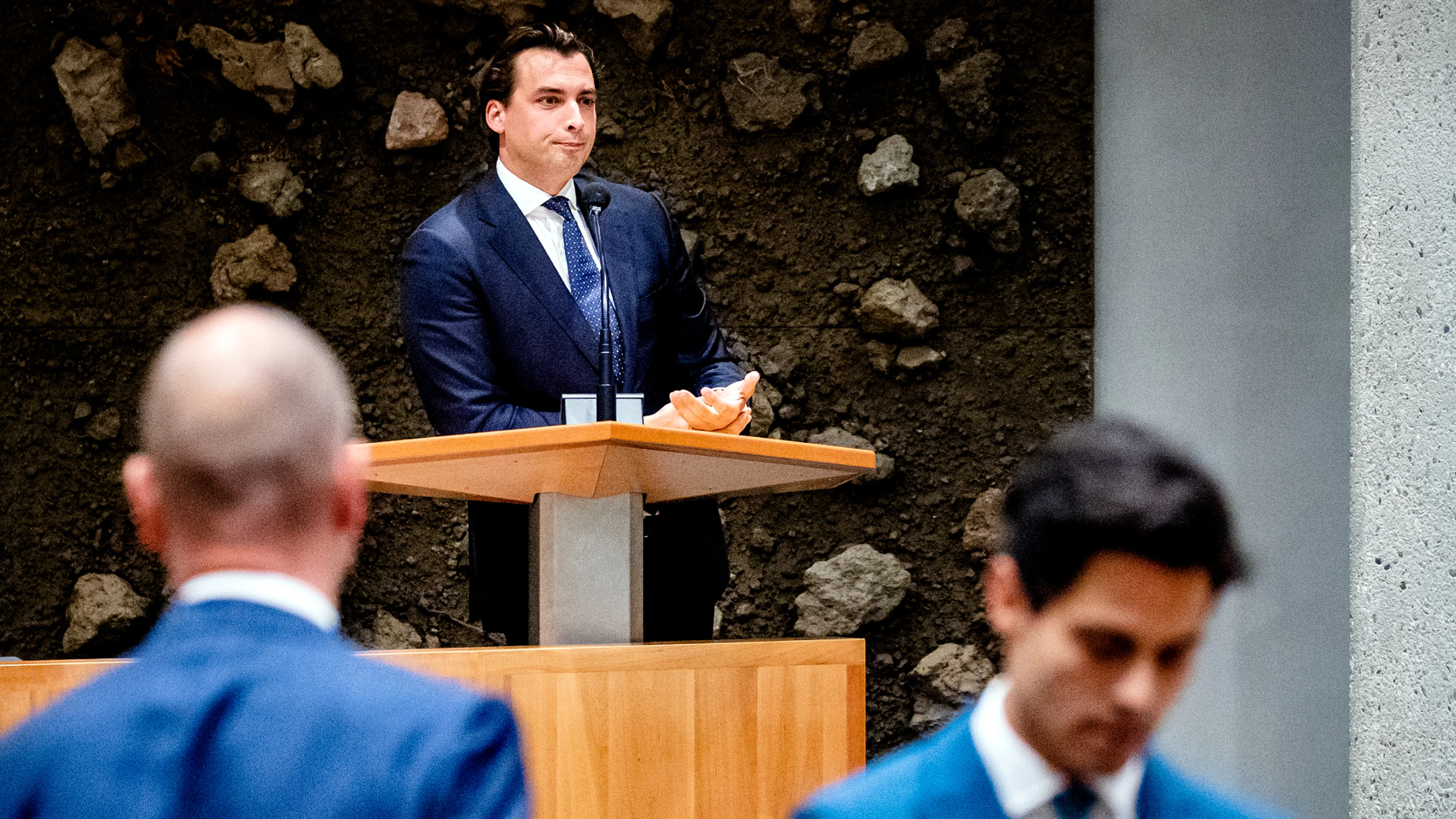 D66 en GroenLinks verlaten Kamerdebat na uitspraken Baudet
