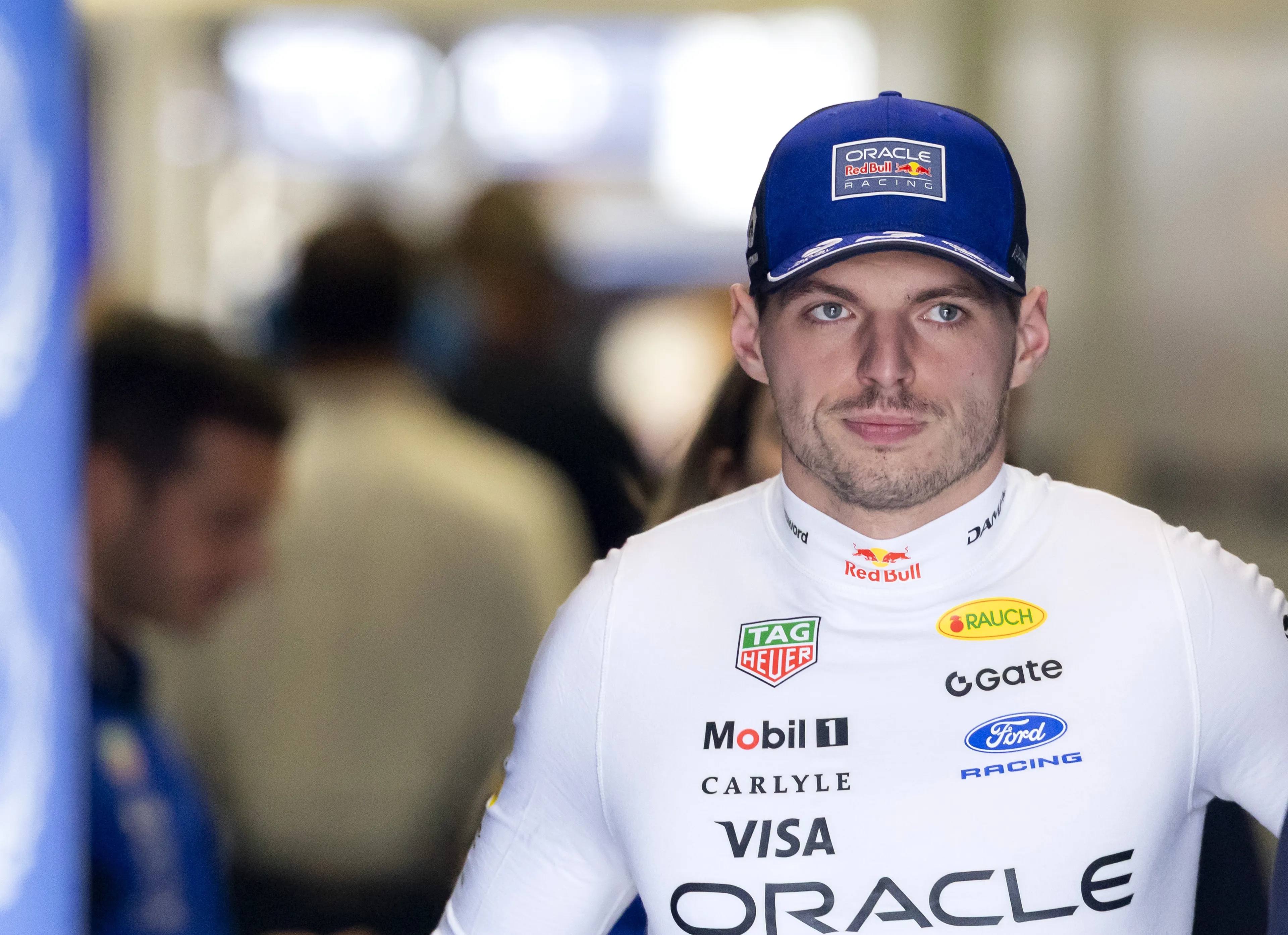Max Verstappen maakt uitstapje buiten F1 en sluit vertrek niet uit