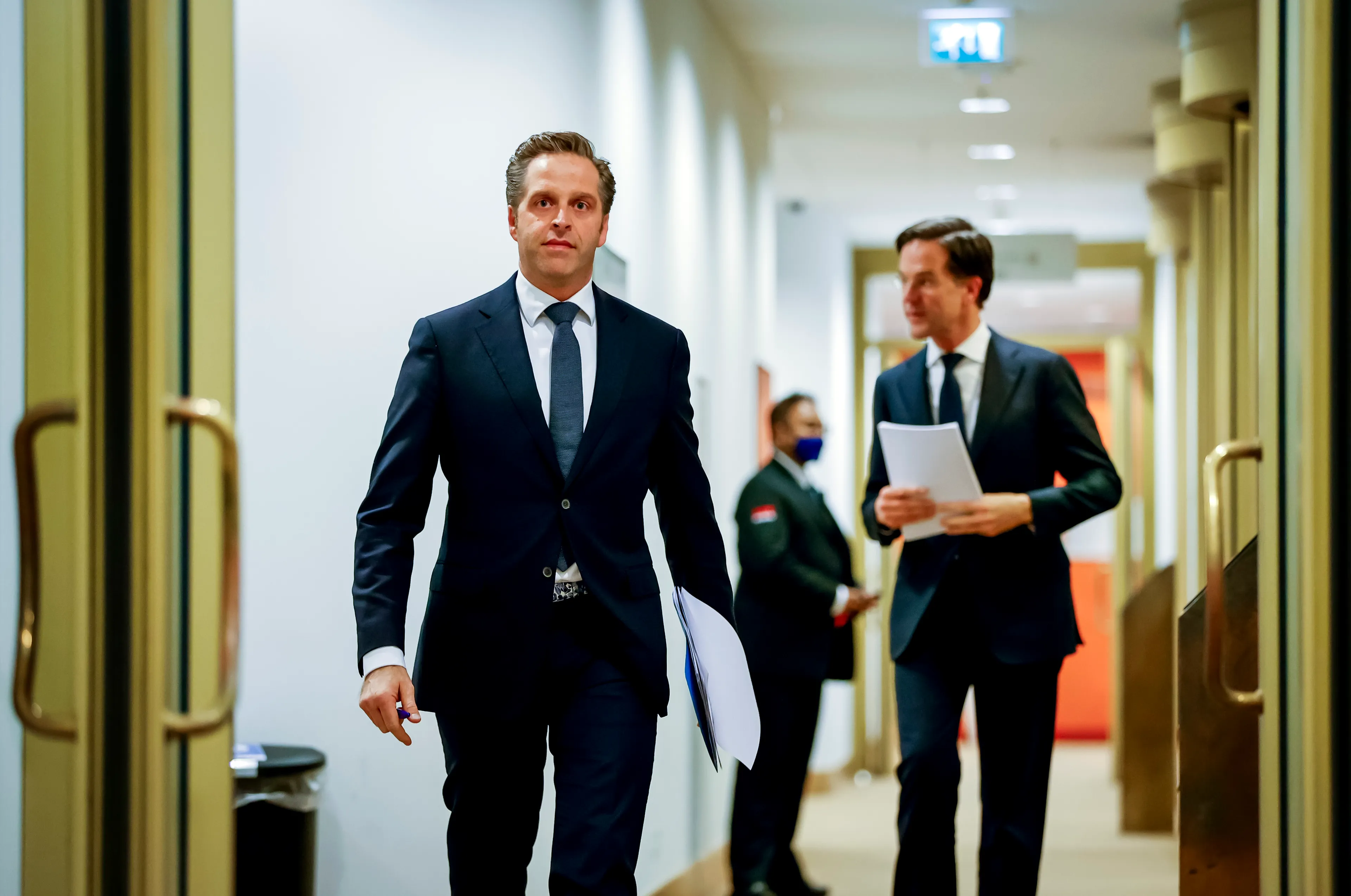 Half september einde anderhalvemeterregel, 1 november mogelijk geen maatregelen meer