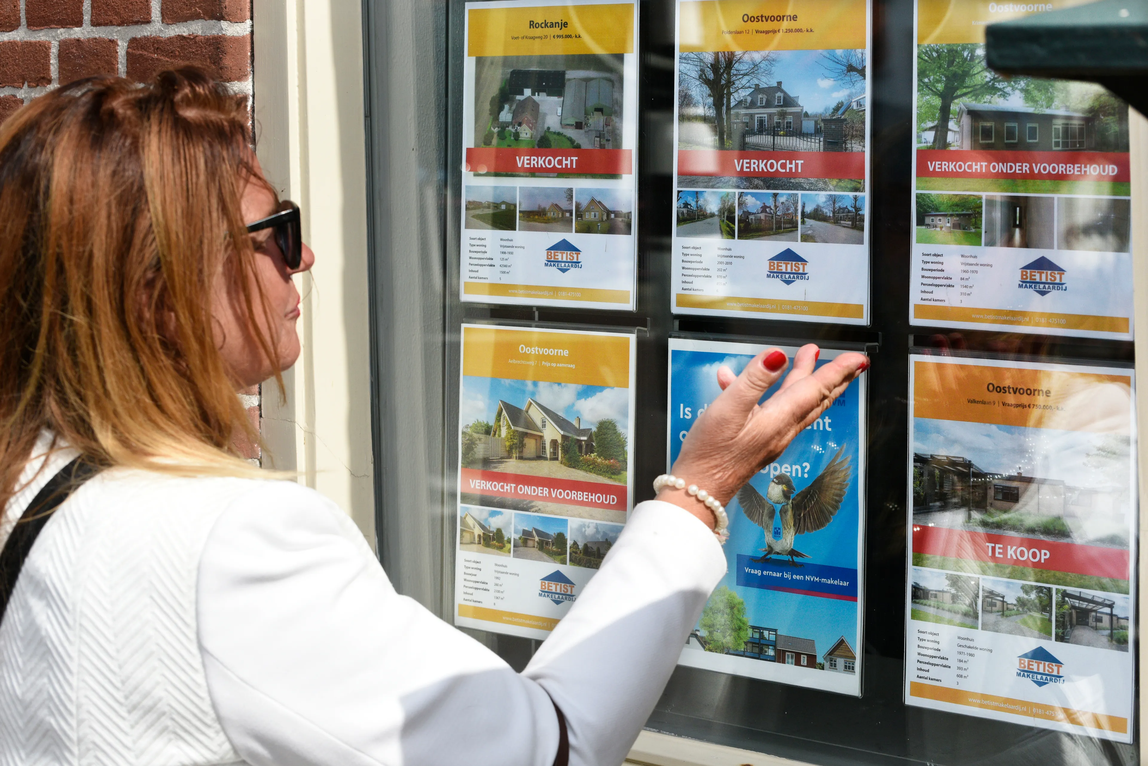 Huizenprijzen gaan steeds harder omhoog: 'Markt lijkt weer oververhit'