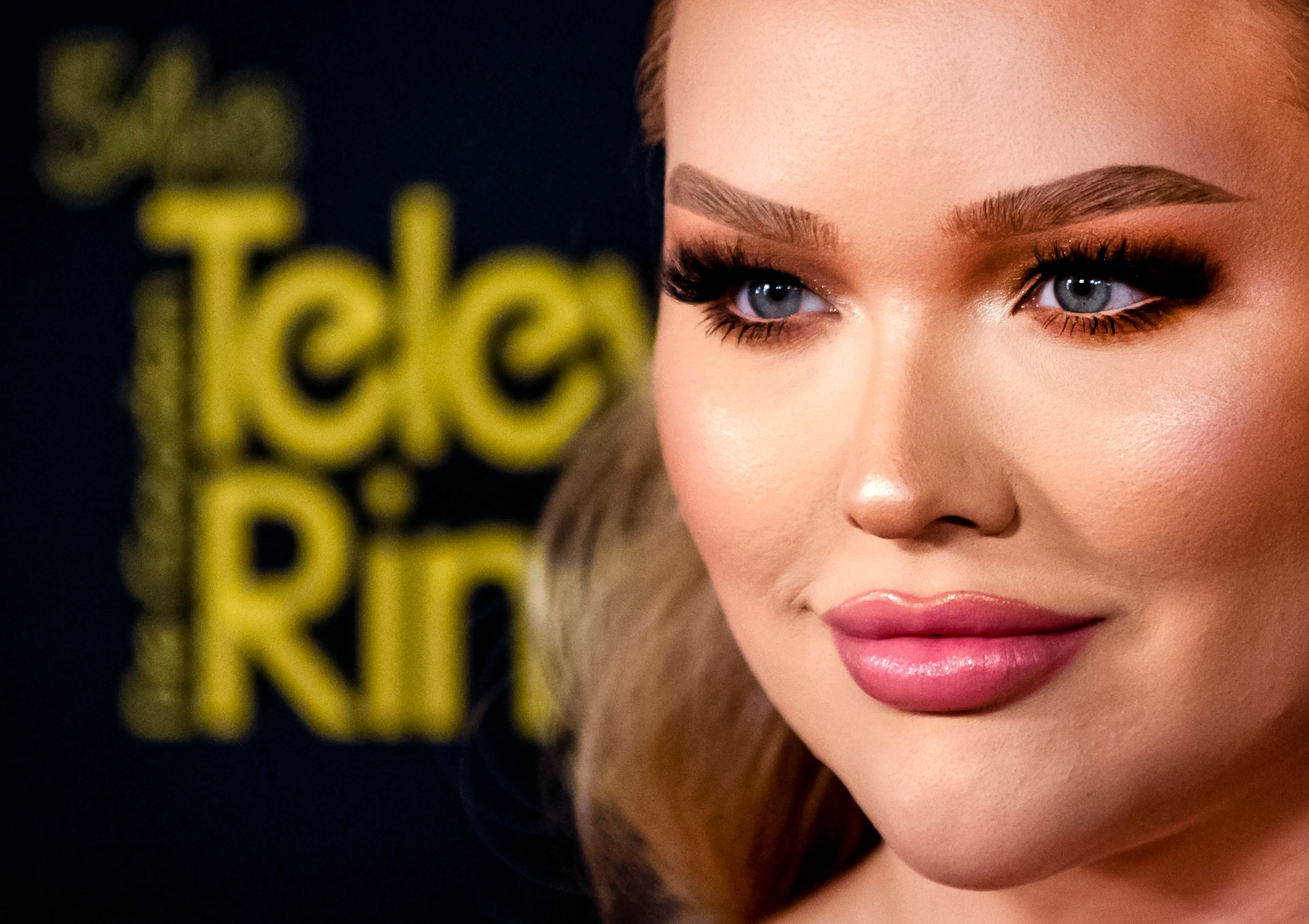 Nikkie Tutorials is vierde presentator van het Eurovisie Songfestival