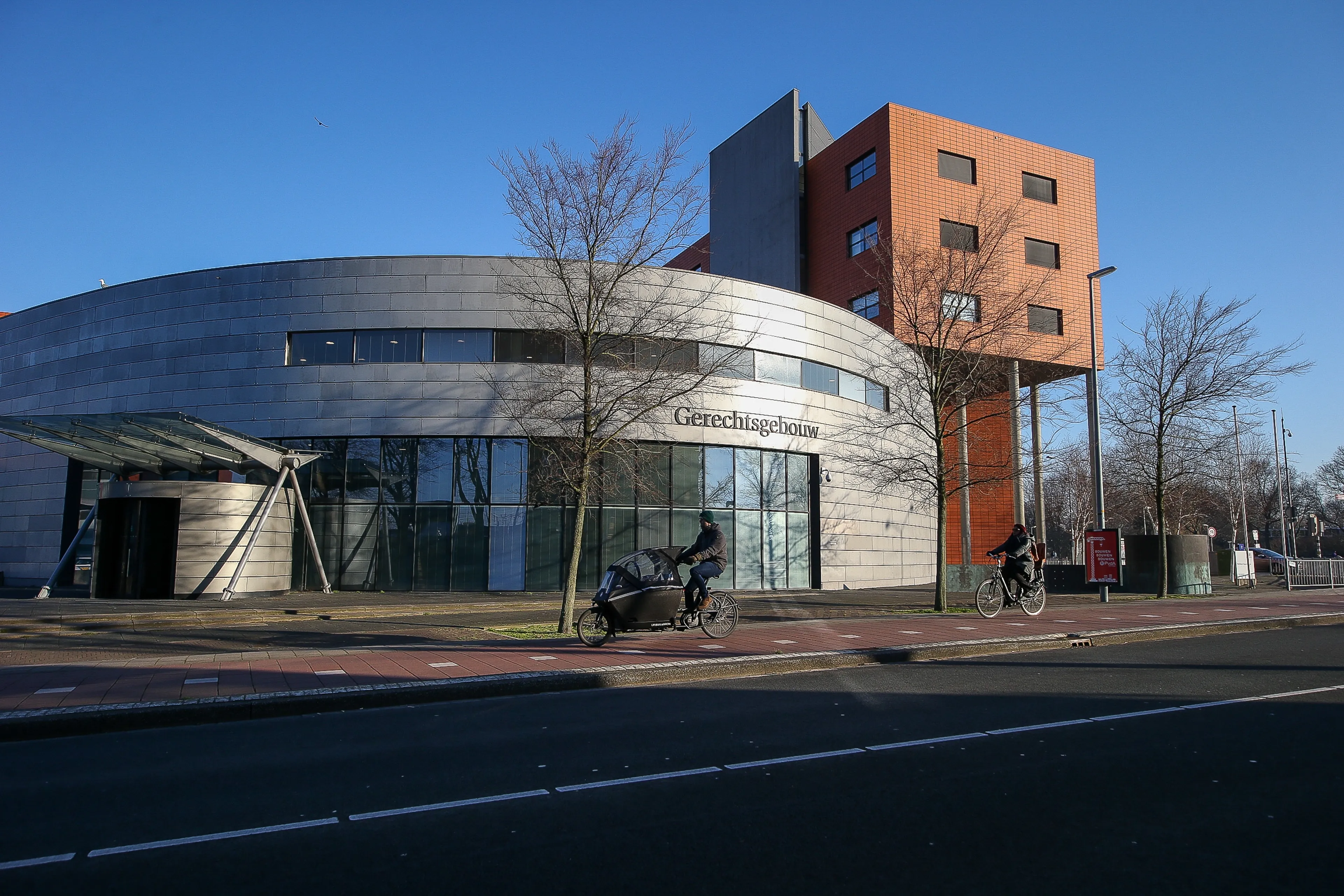 Rechtbank Alkmaar veilig na verdachte melding, zittingen hervat