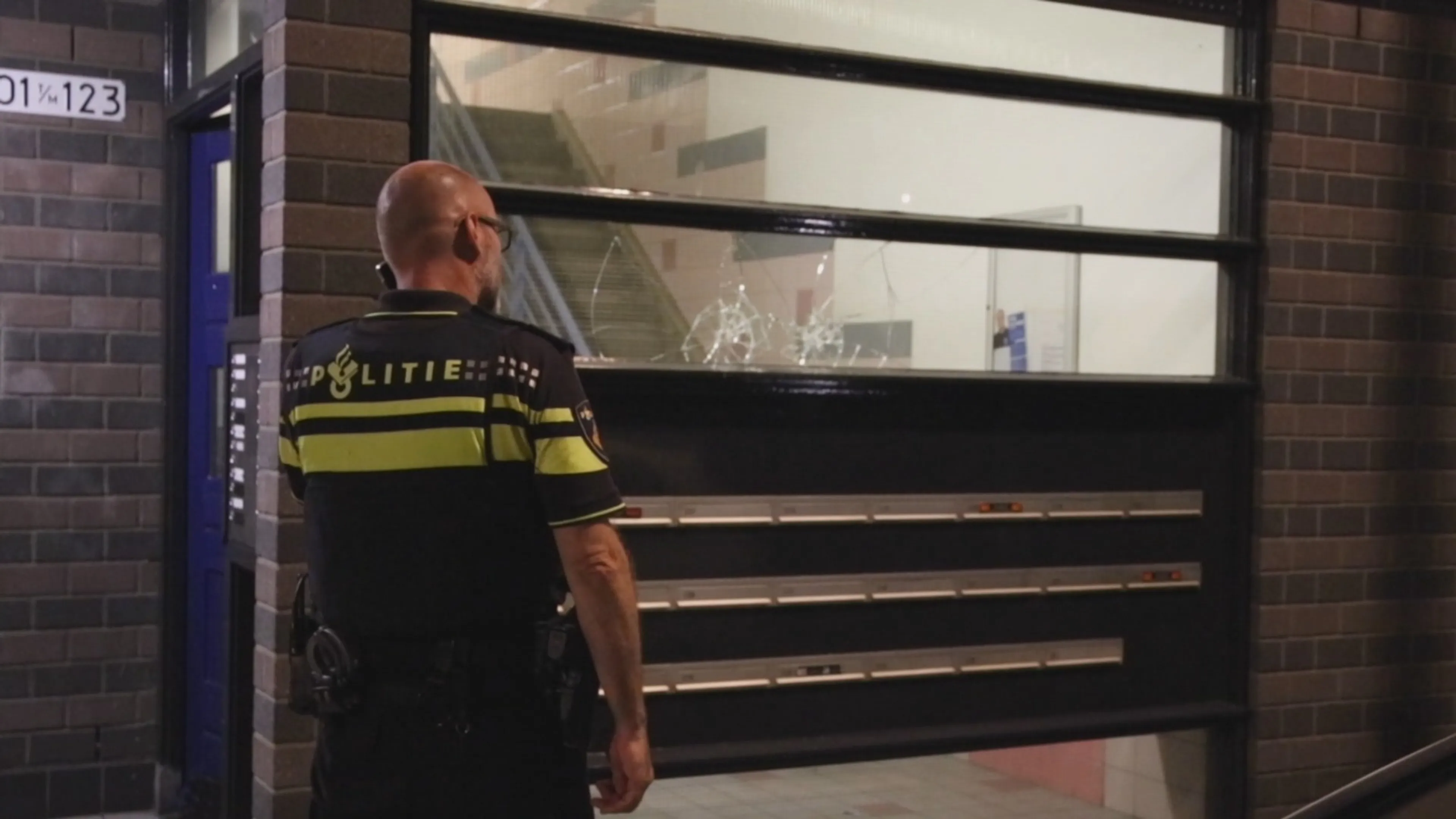 Man gewond bij gewapende woningoverval in Rotterdam