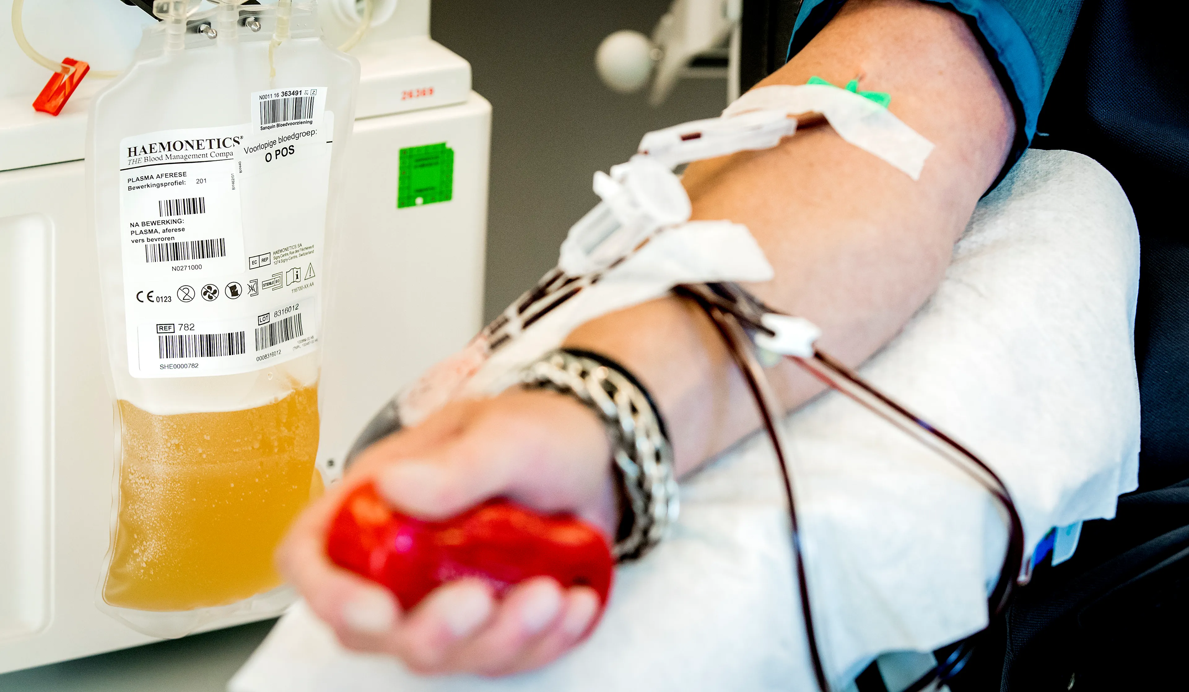 Honderden extra bloeddonors door versoepeling regels voor homo's