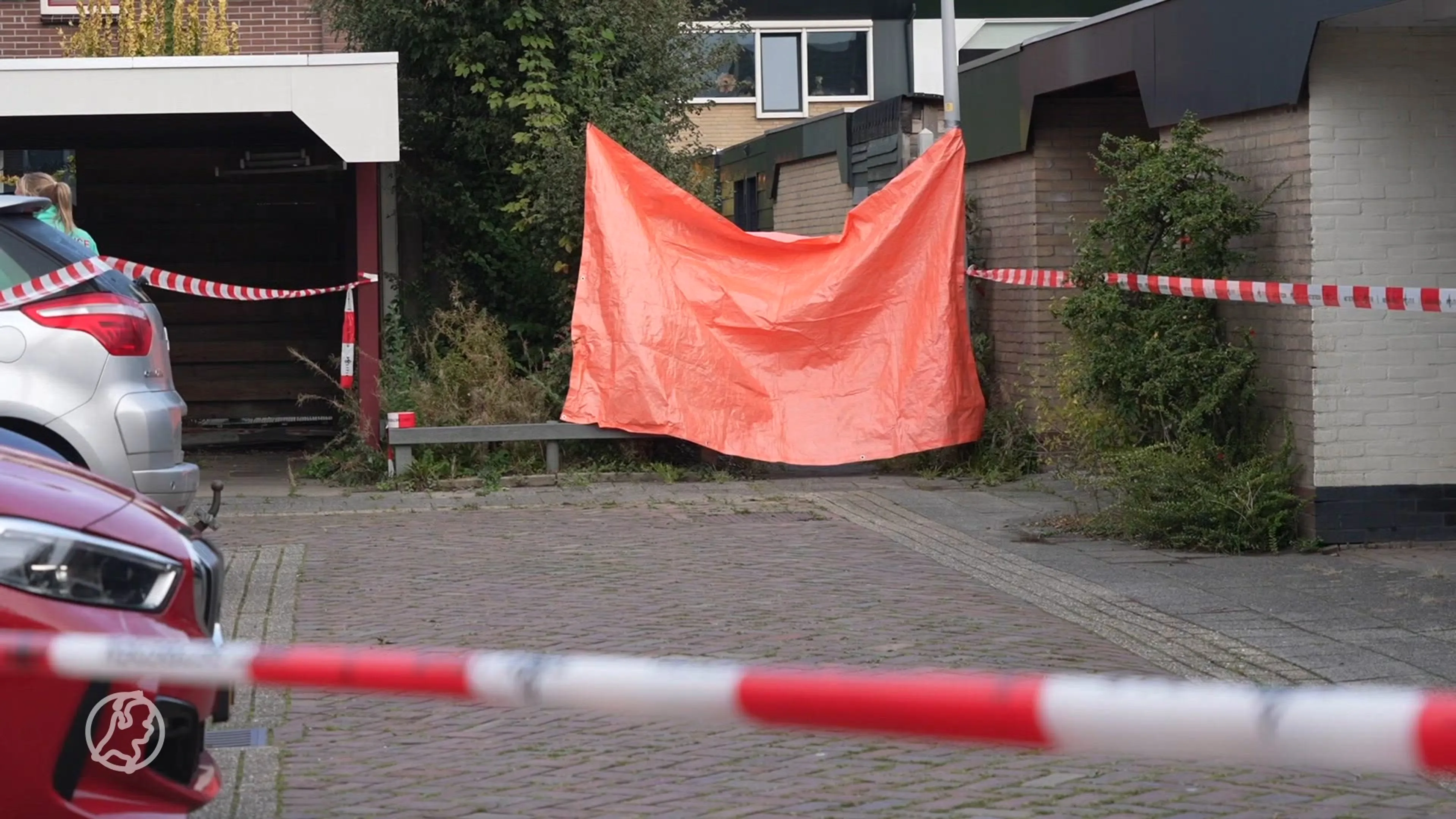 Dode met steekwonden gevonden op straat in Maassluis