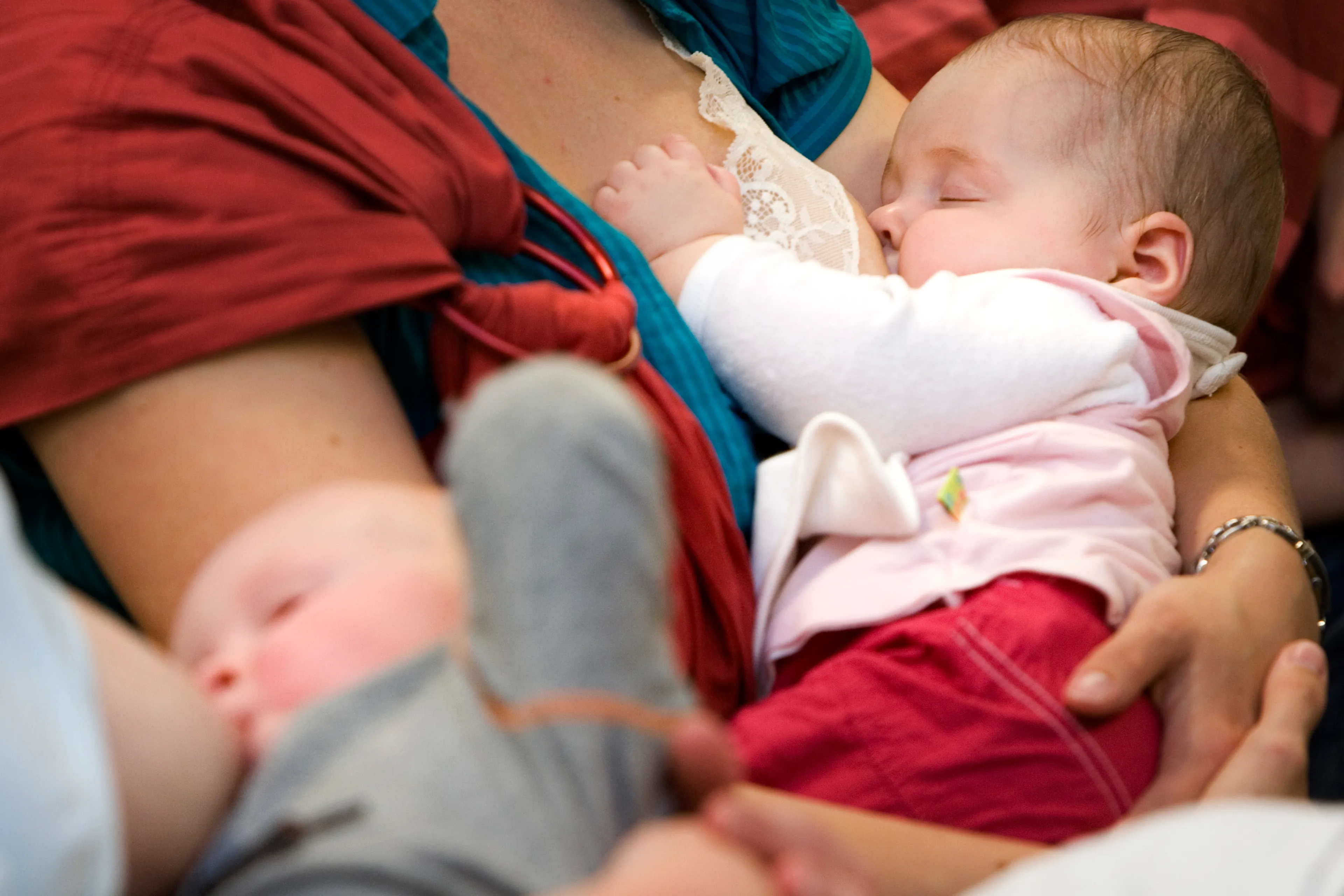Kan moedermelk het coronavirus stoppen?