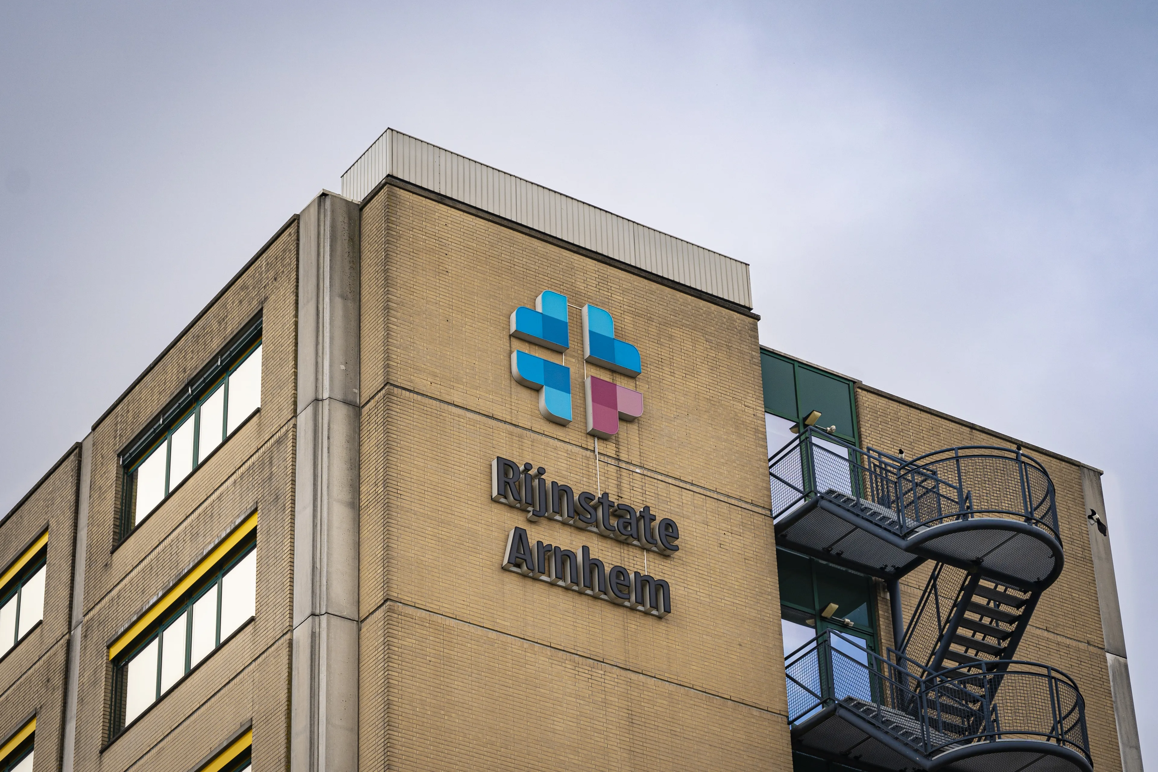 Gynaecoloog verwekte zeker 16 donorkinderen met eigen zaad