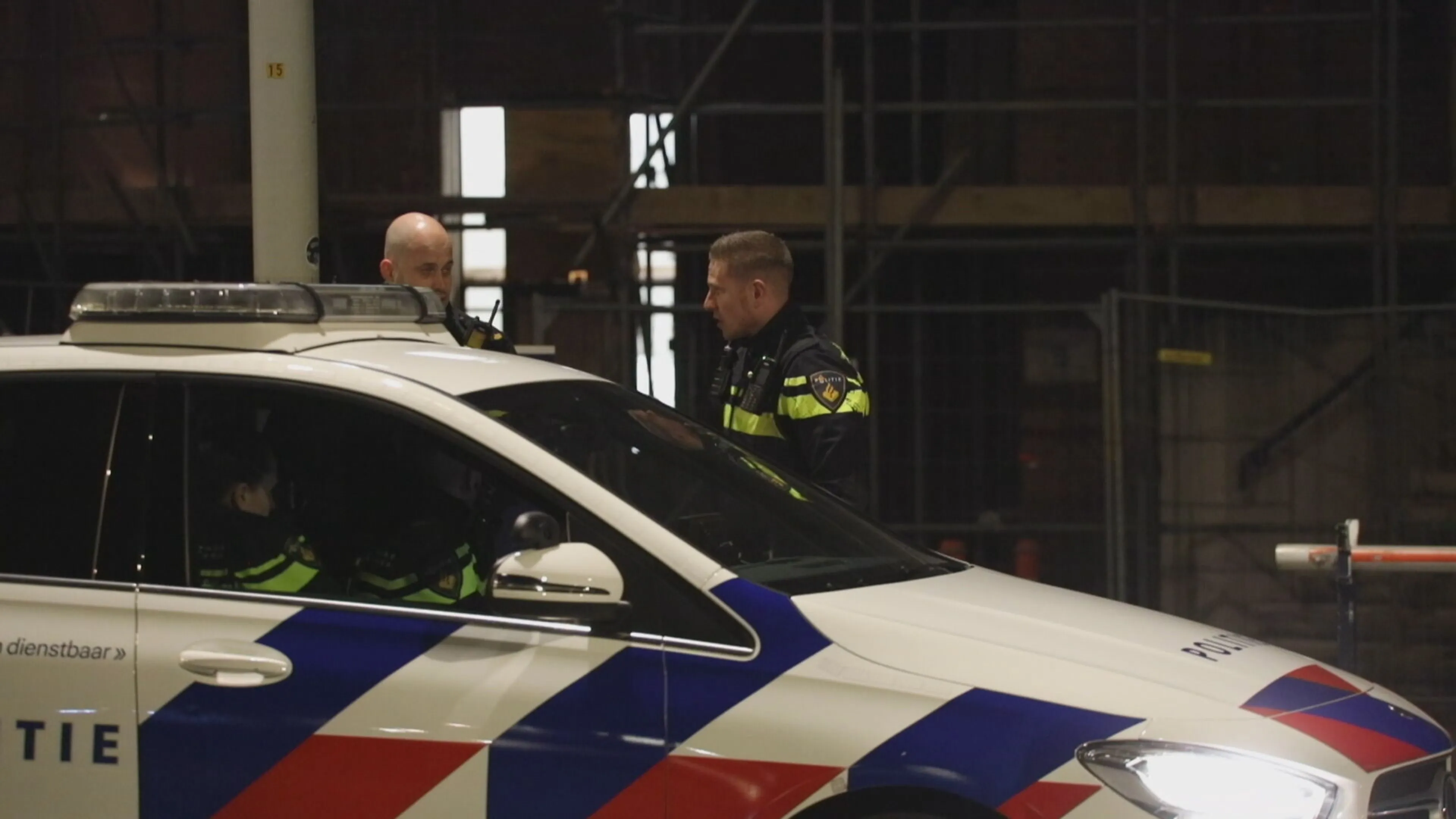 Hond dood en beveiliger bewusteloos na mishandeling Den Haag