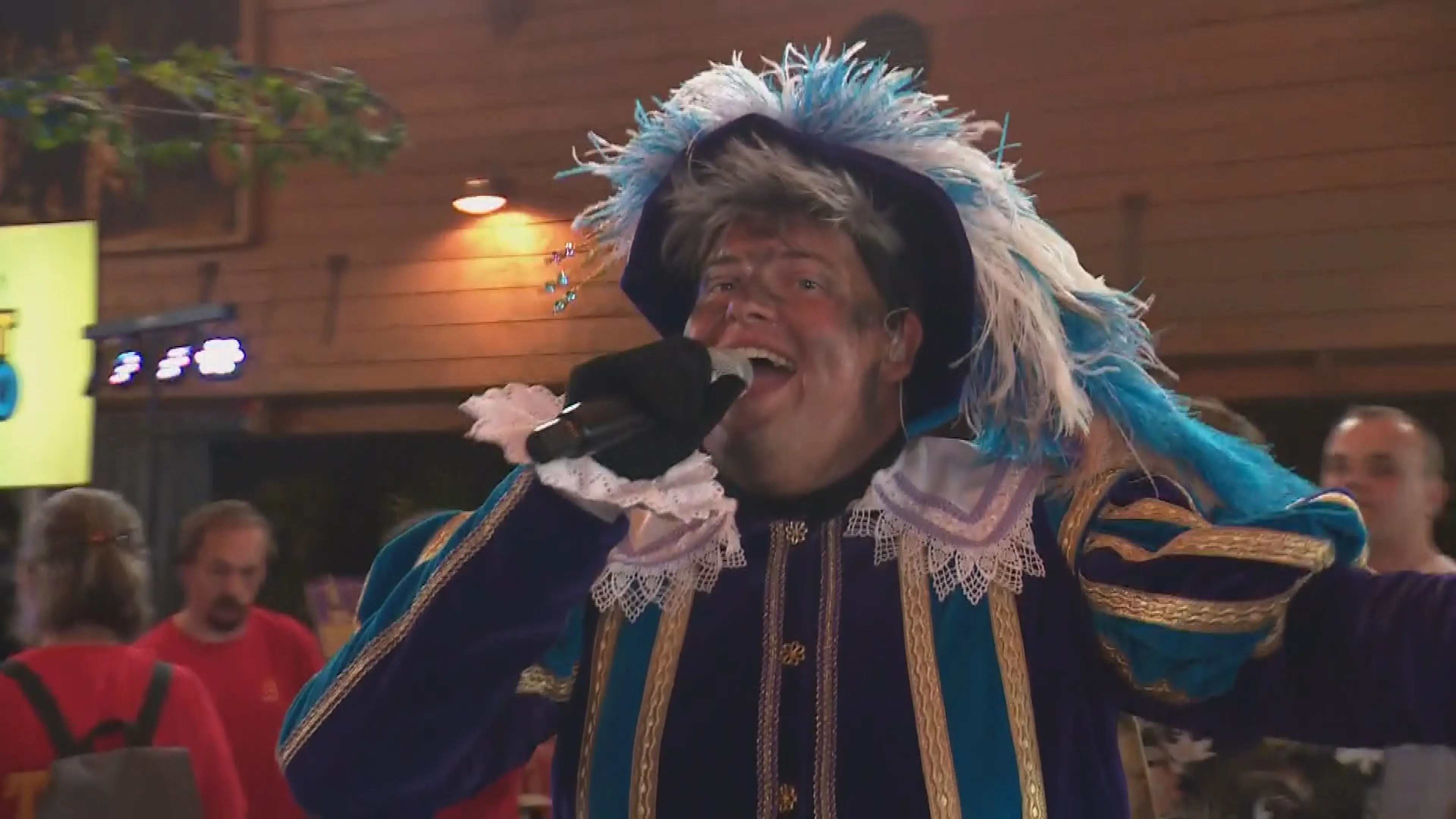 ZIEN: het is 30 graden, maar hier viert Sinterklaas feest