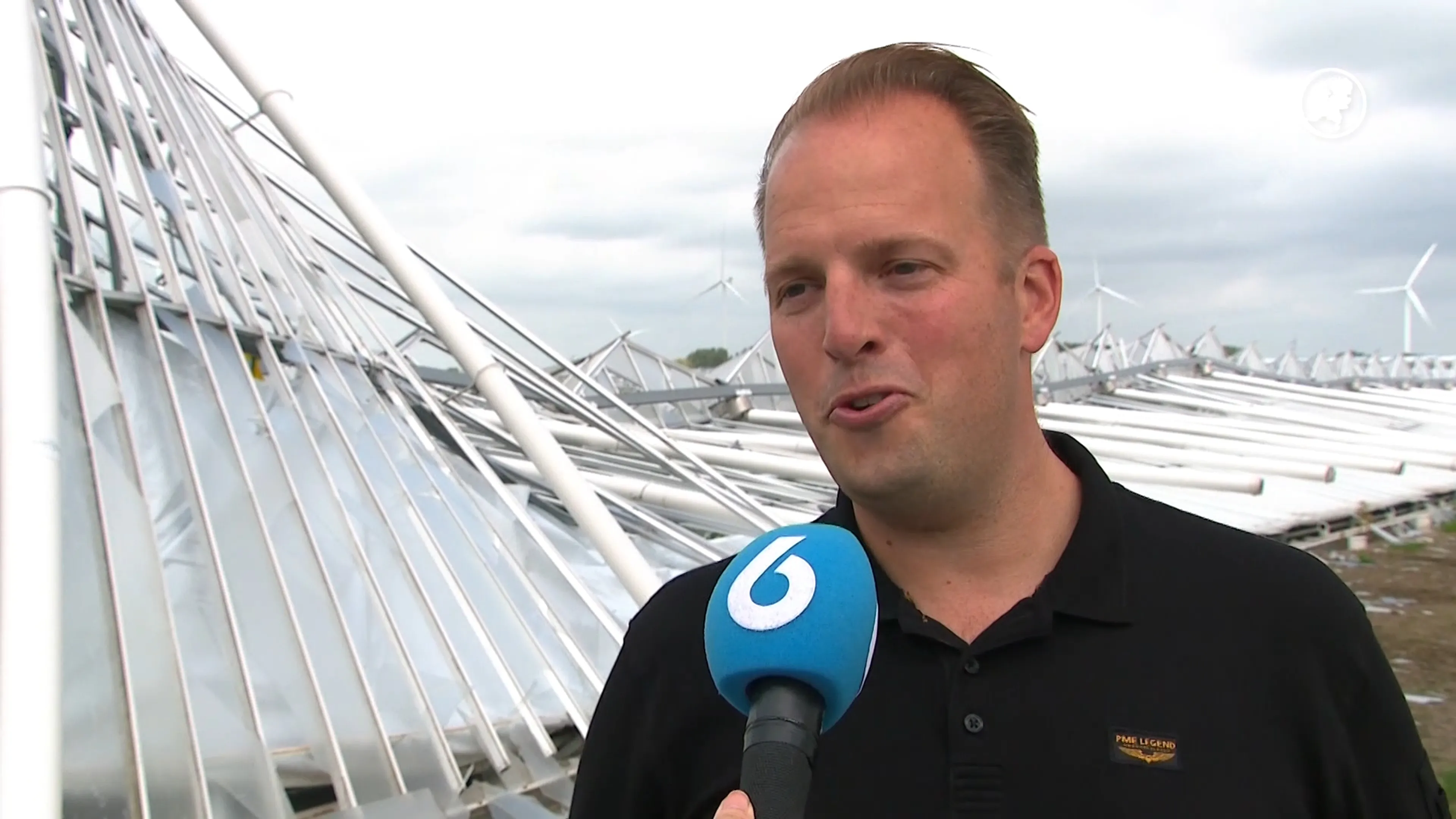 Enorme tomatenkas in Middenmeer stort in