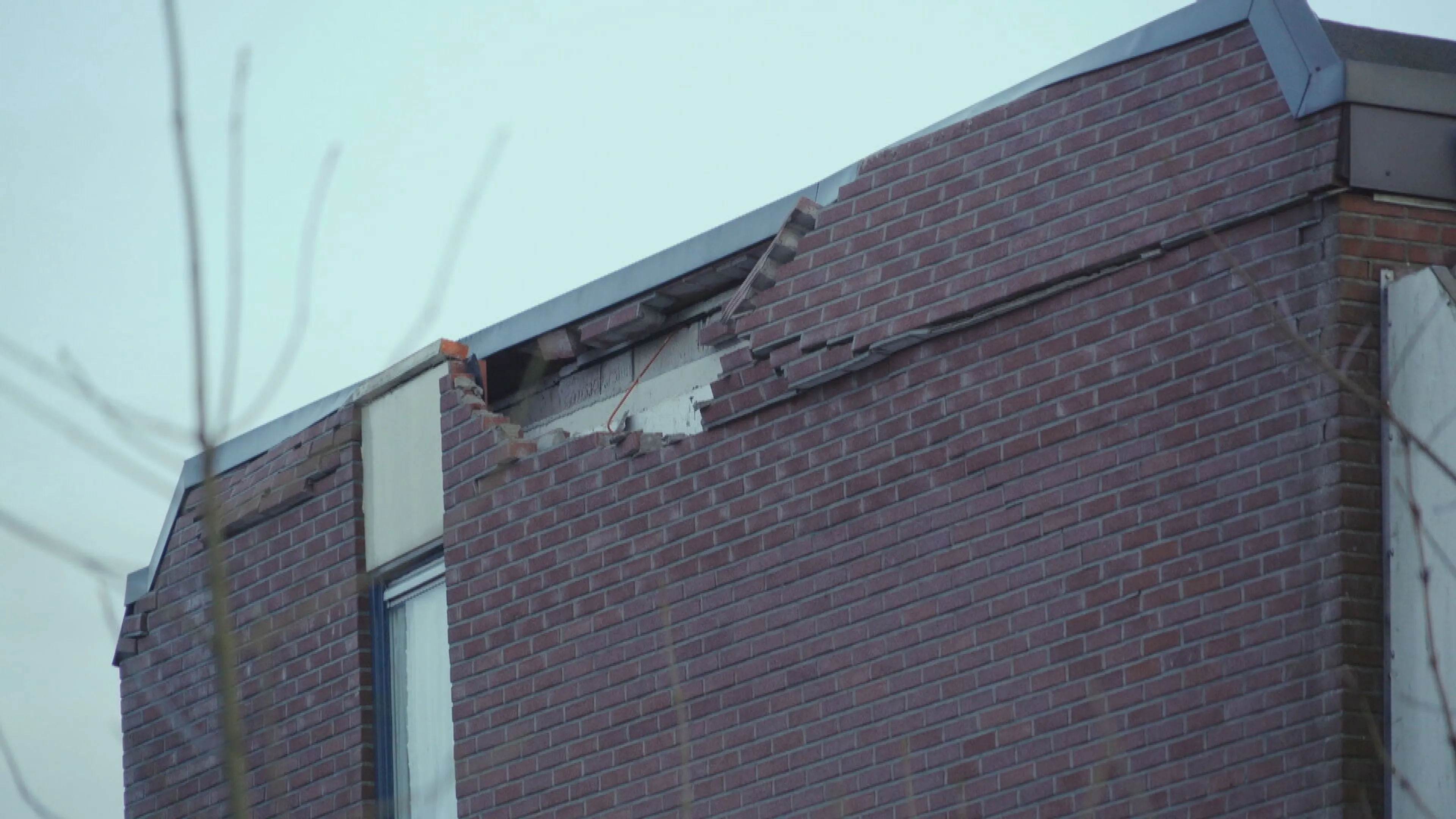 Bewoners flat Oosterwolde voorlopig niet naar huis na explosie