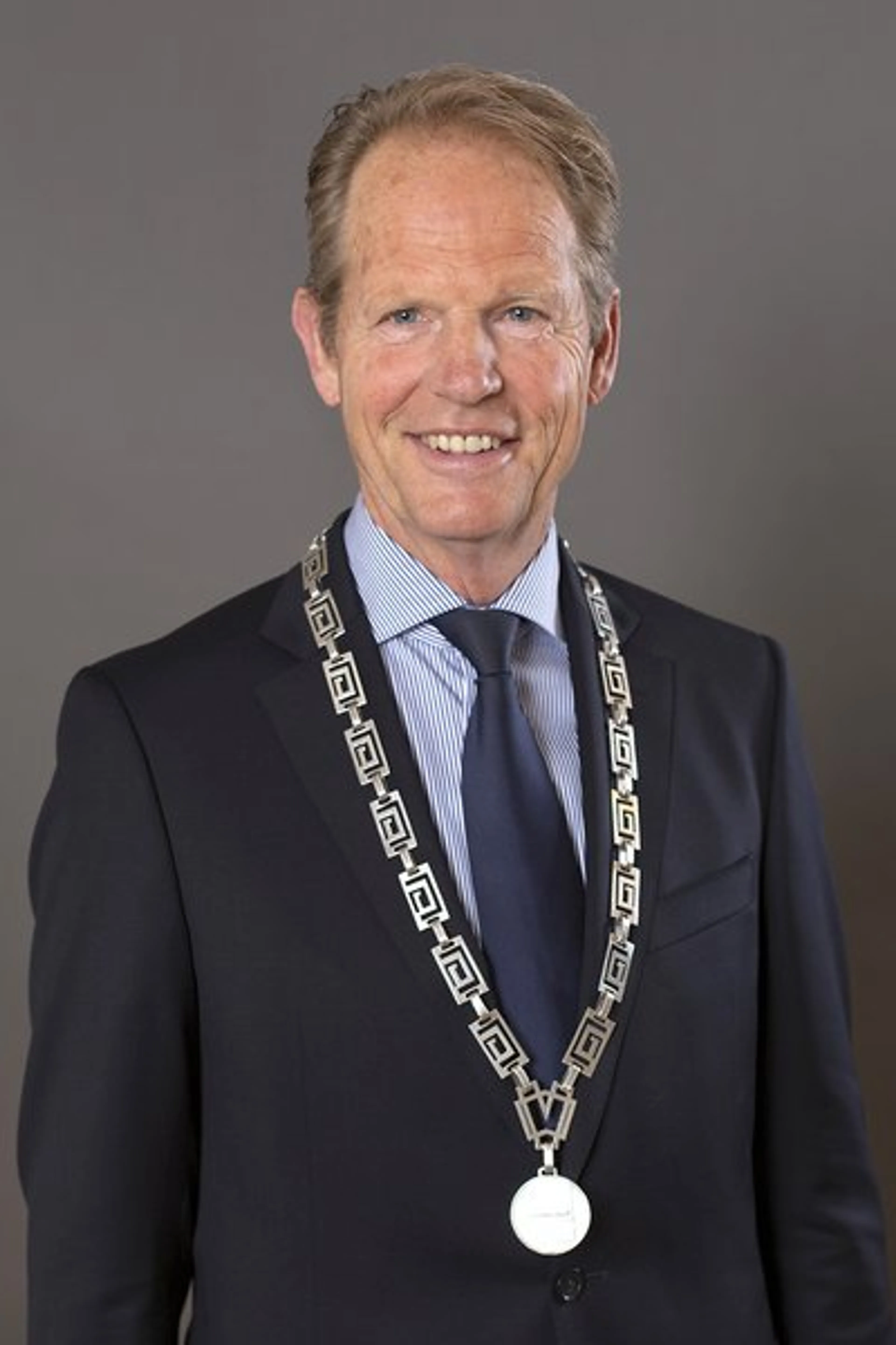 Hillegomse burgemeester gestalkt: 'Je kan niet vrij functioneren'