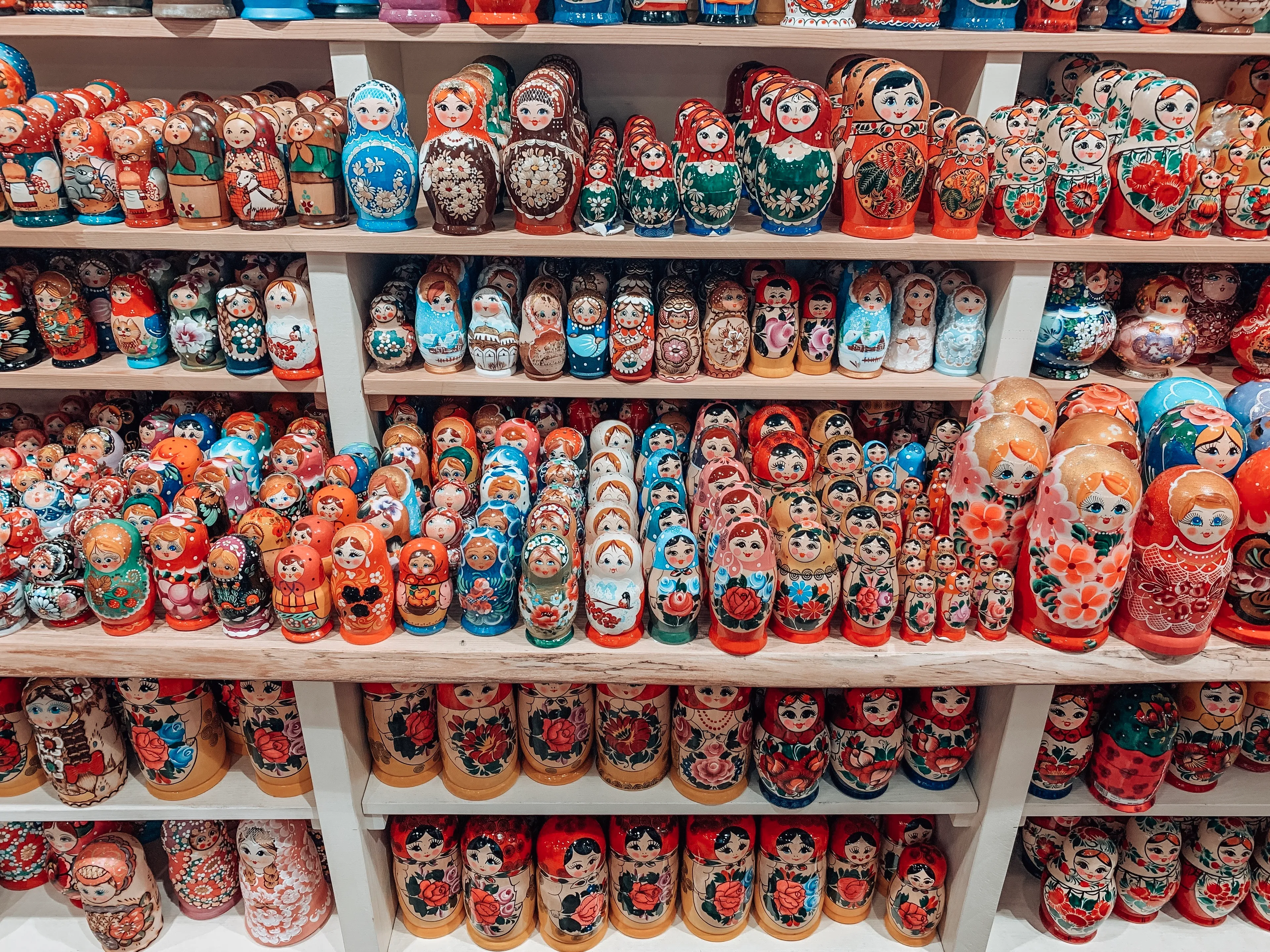 Eigenaren van Russische supermarkten krijgen haatreacties, zelfs als ze zelf Oekraïens zijn