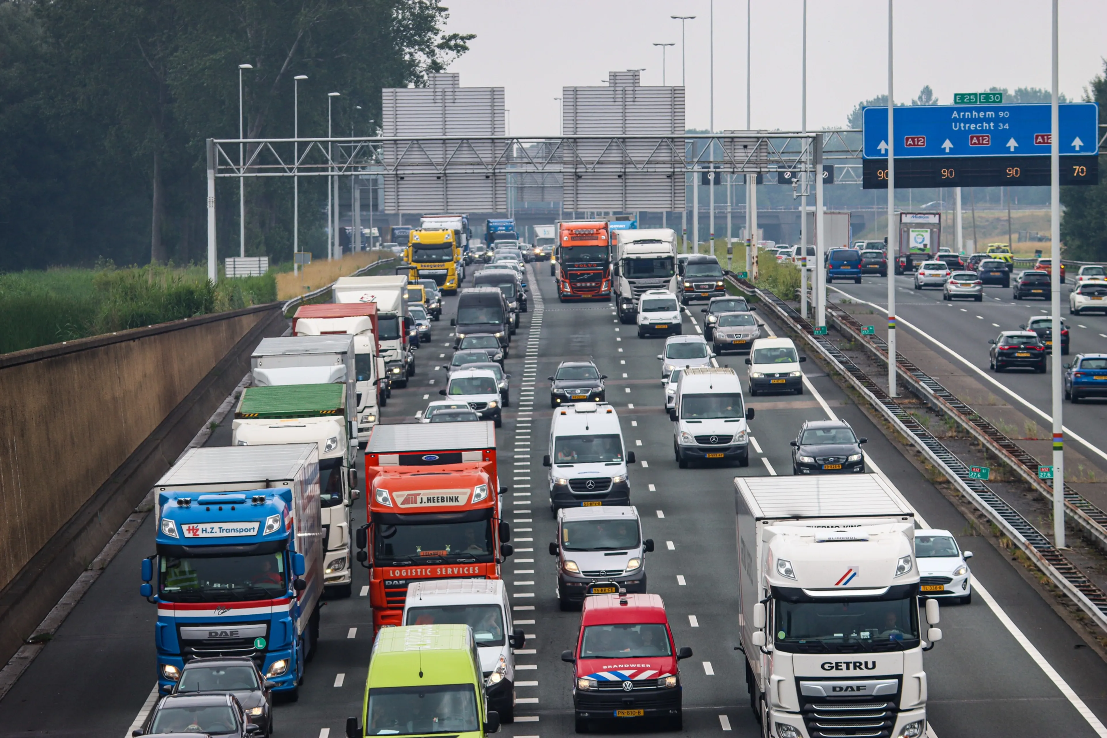 Regen en ongelukken zorgen voor drukste ochtendspits dit jaar