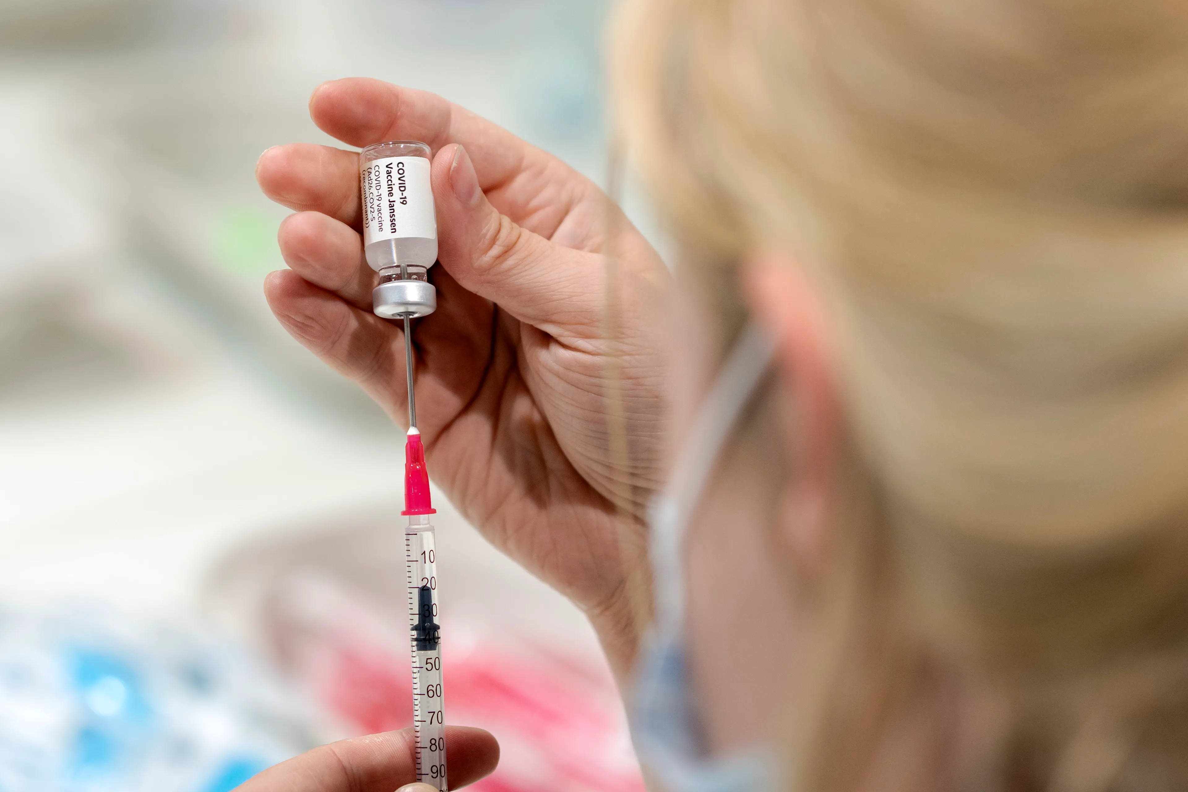 LIVEBLOG | Aantal nieuwe positieve tests neemt in rap tempo toe