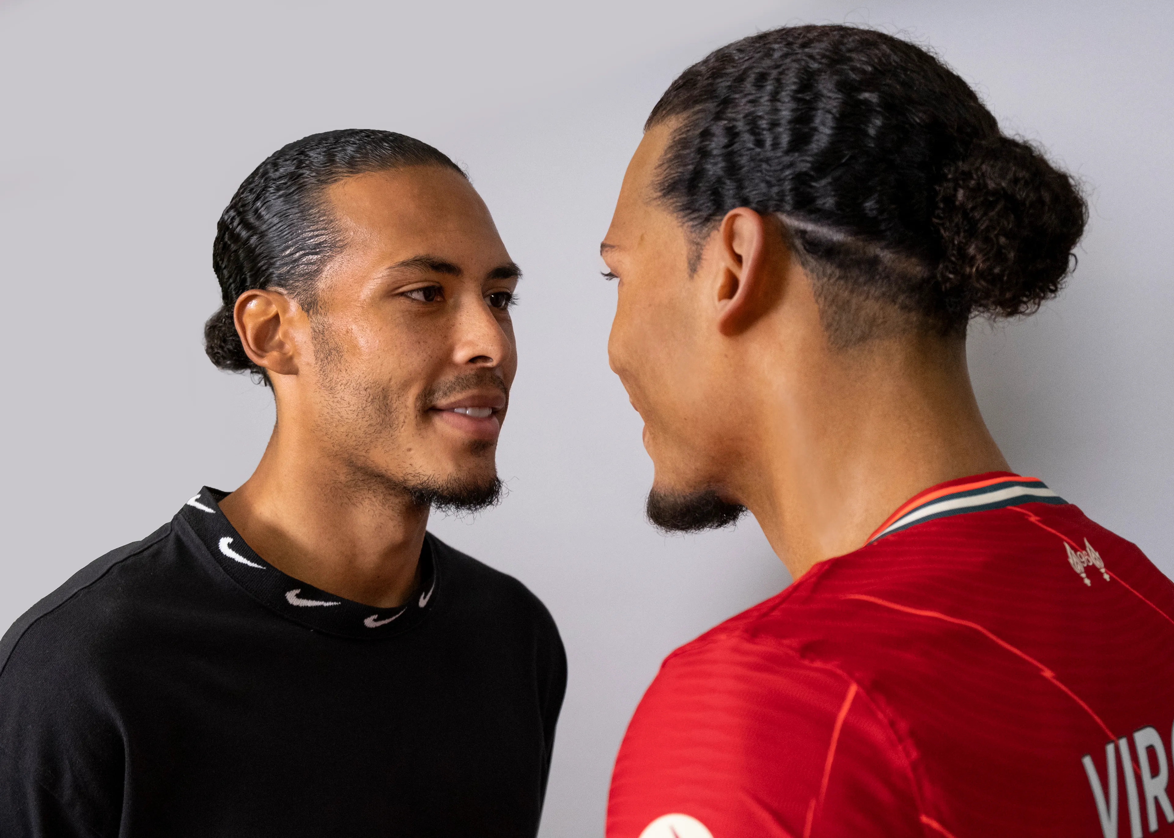 Virgil van Dijk heeft beeld in Madame Tussauds en hij lijkt sprekend