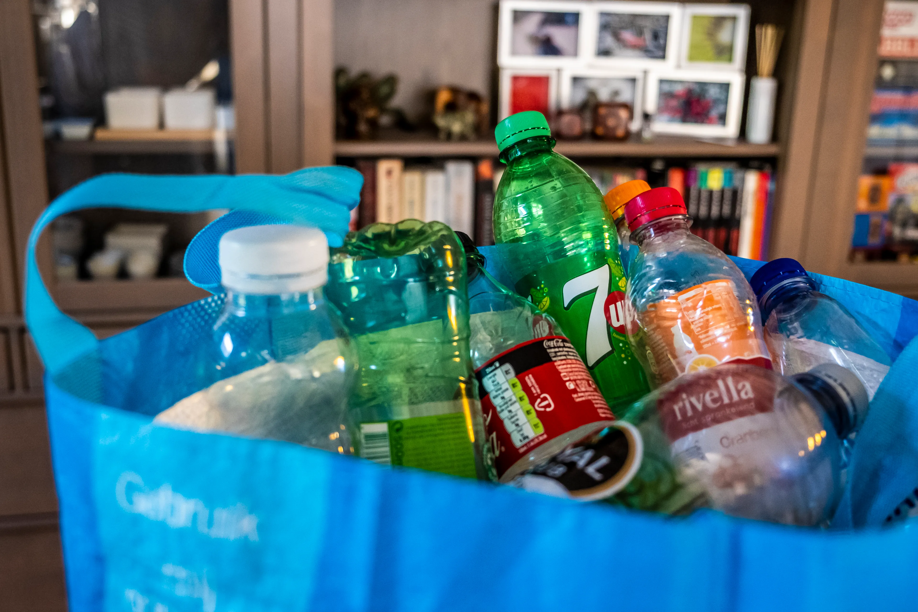 Je lege kleine plastic flesjes zijn vanaf vandaag geld waard