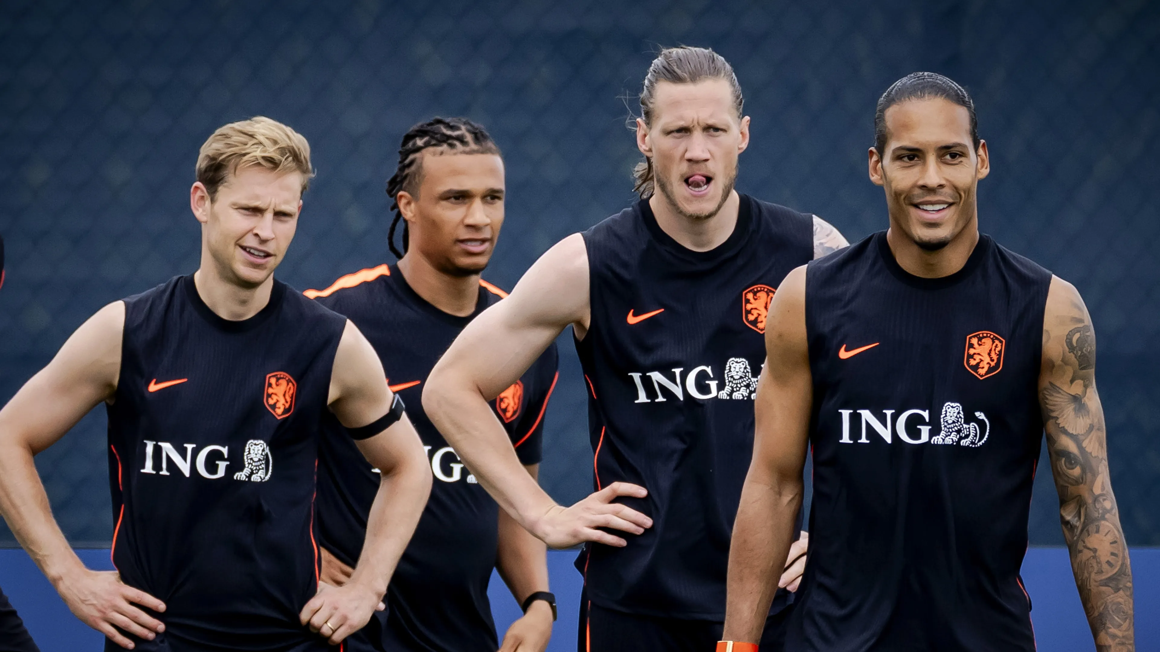 De Jong heeft boodschap voor twijfelaars: 'We kunnen van iedereen winnen'