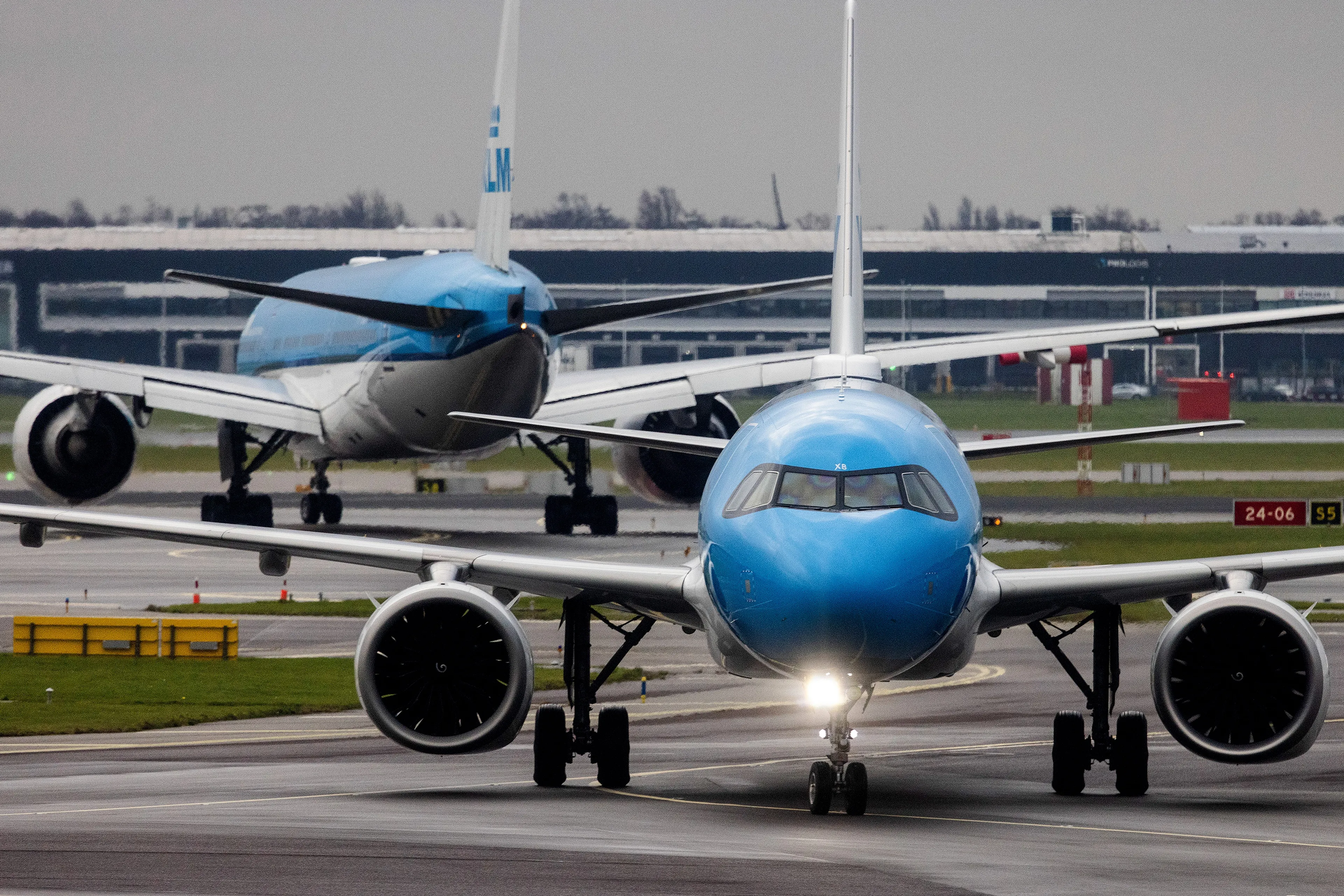 Repatriëringsvlucht uit Midden-Oosten geland op Schiphol: 'Intensieve reis'