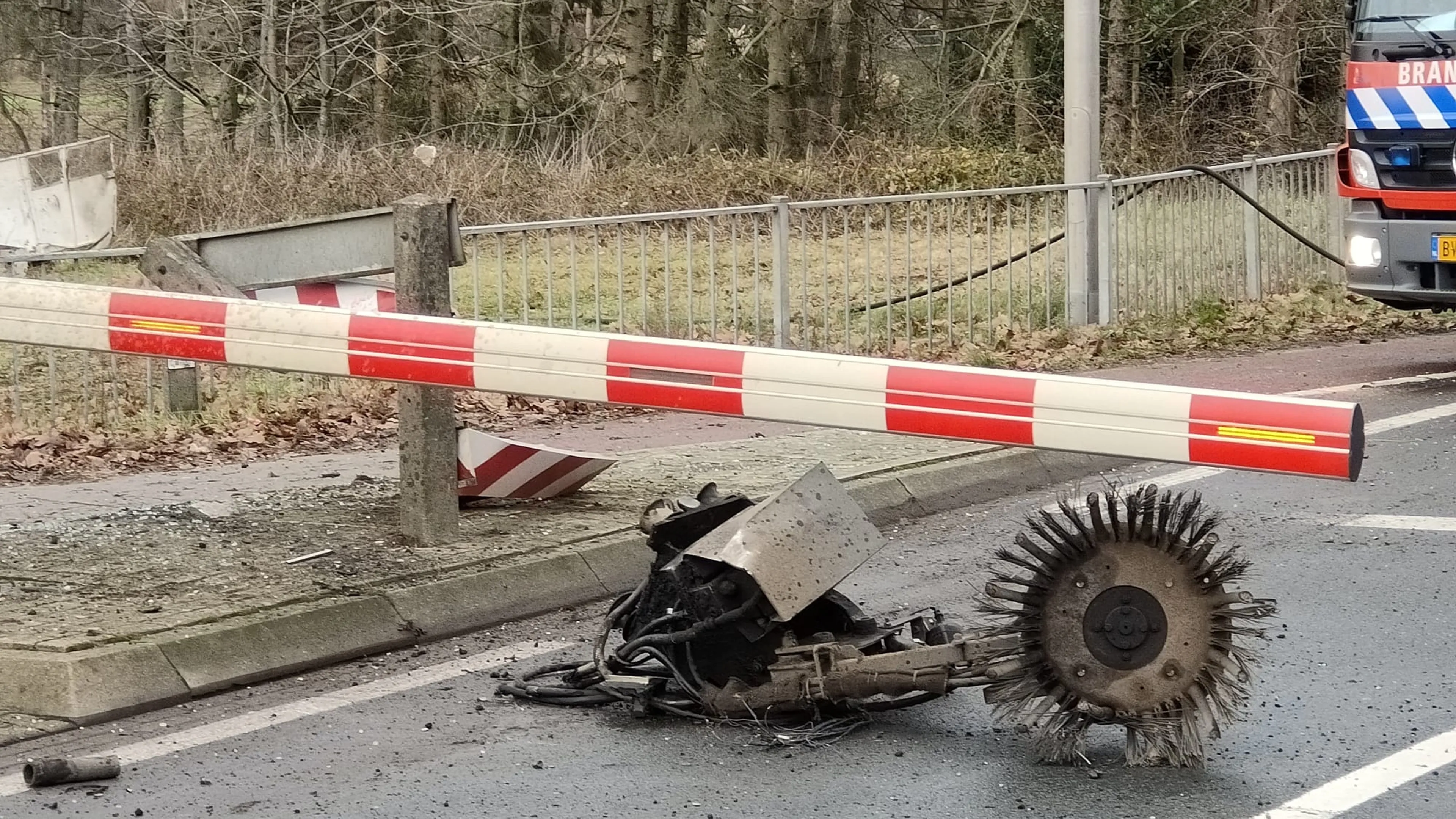 Fatale botsing tussen veegwagen en trein in Tienray was een ongeval