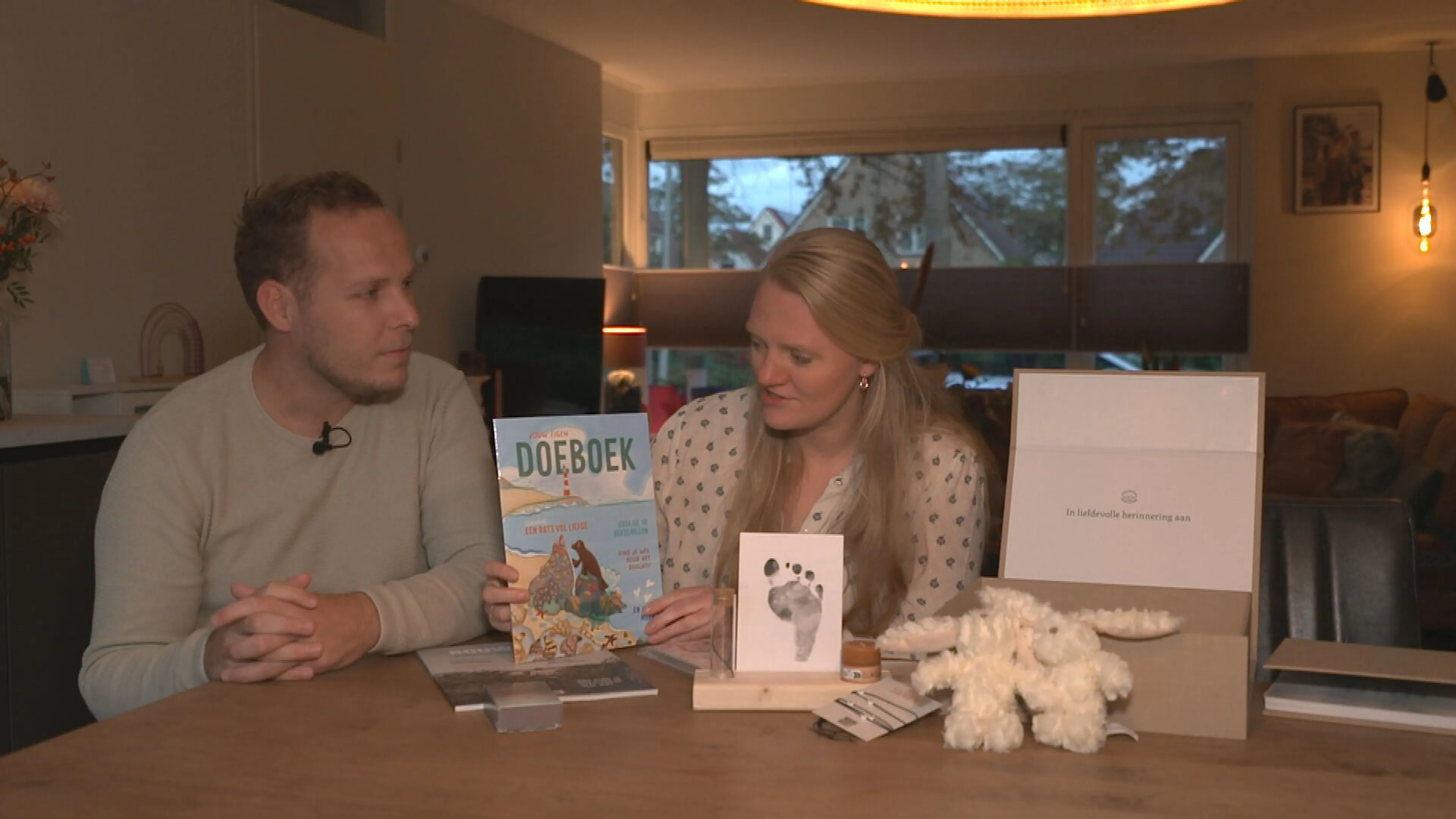 Bjorn en Inge bedachten Parelkoffer: 'Om ouders wegwijs te maken na overlijden van hun kindje'