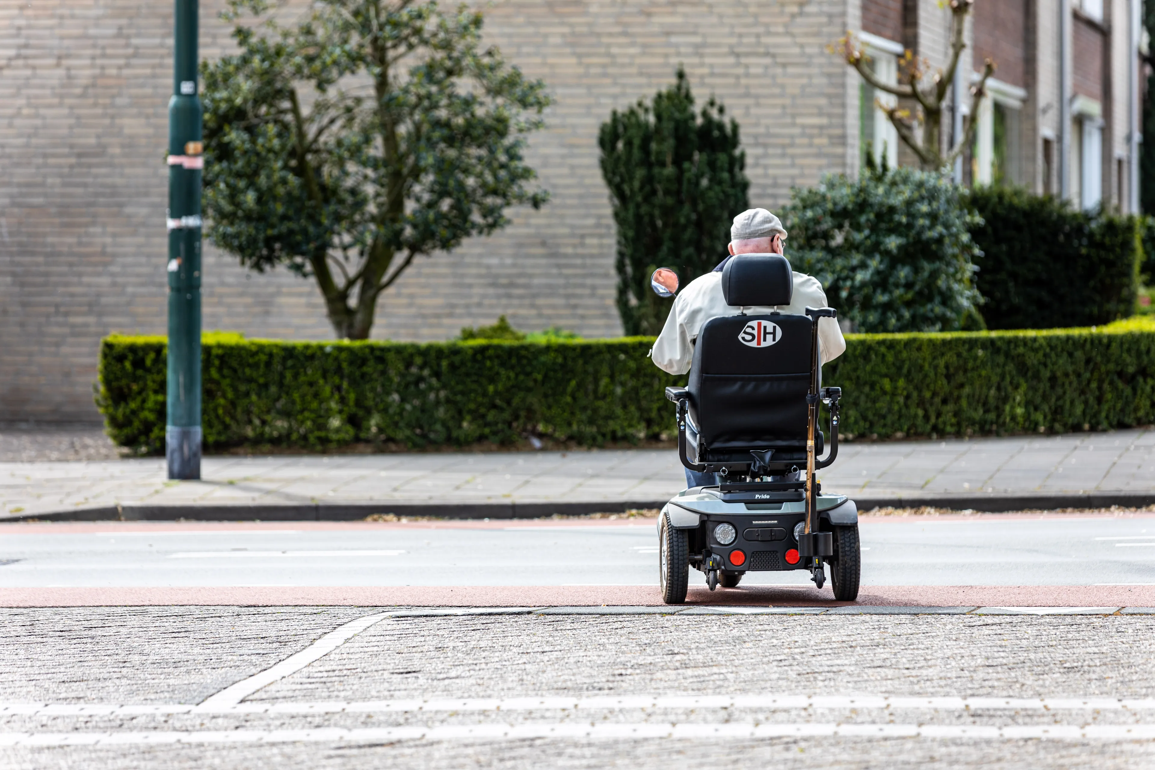 Nederlanders protesteren massaal via #GeenDorHout: 'Ik heb nog een heel leven voor me'