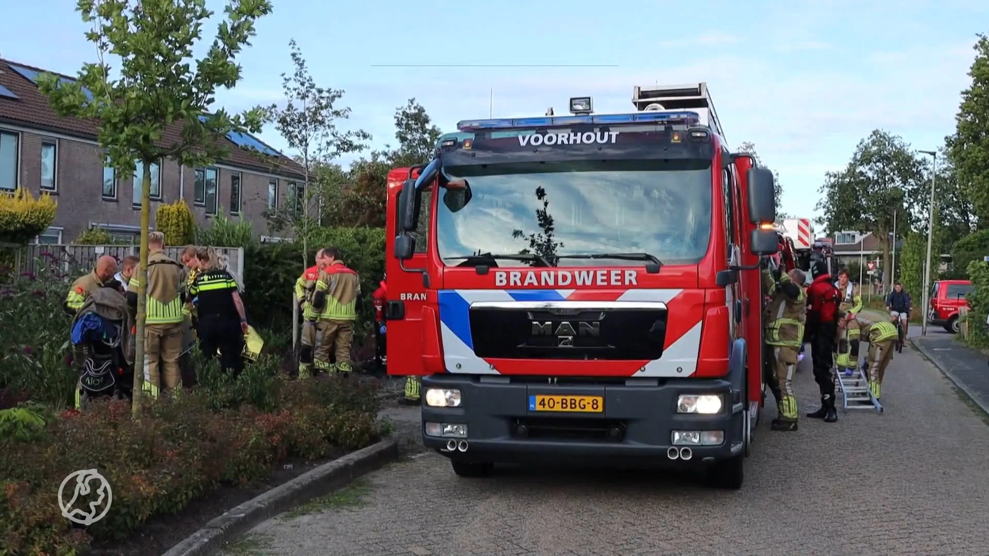 Jongen redt invalide man uit water in Voorhout