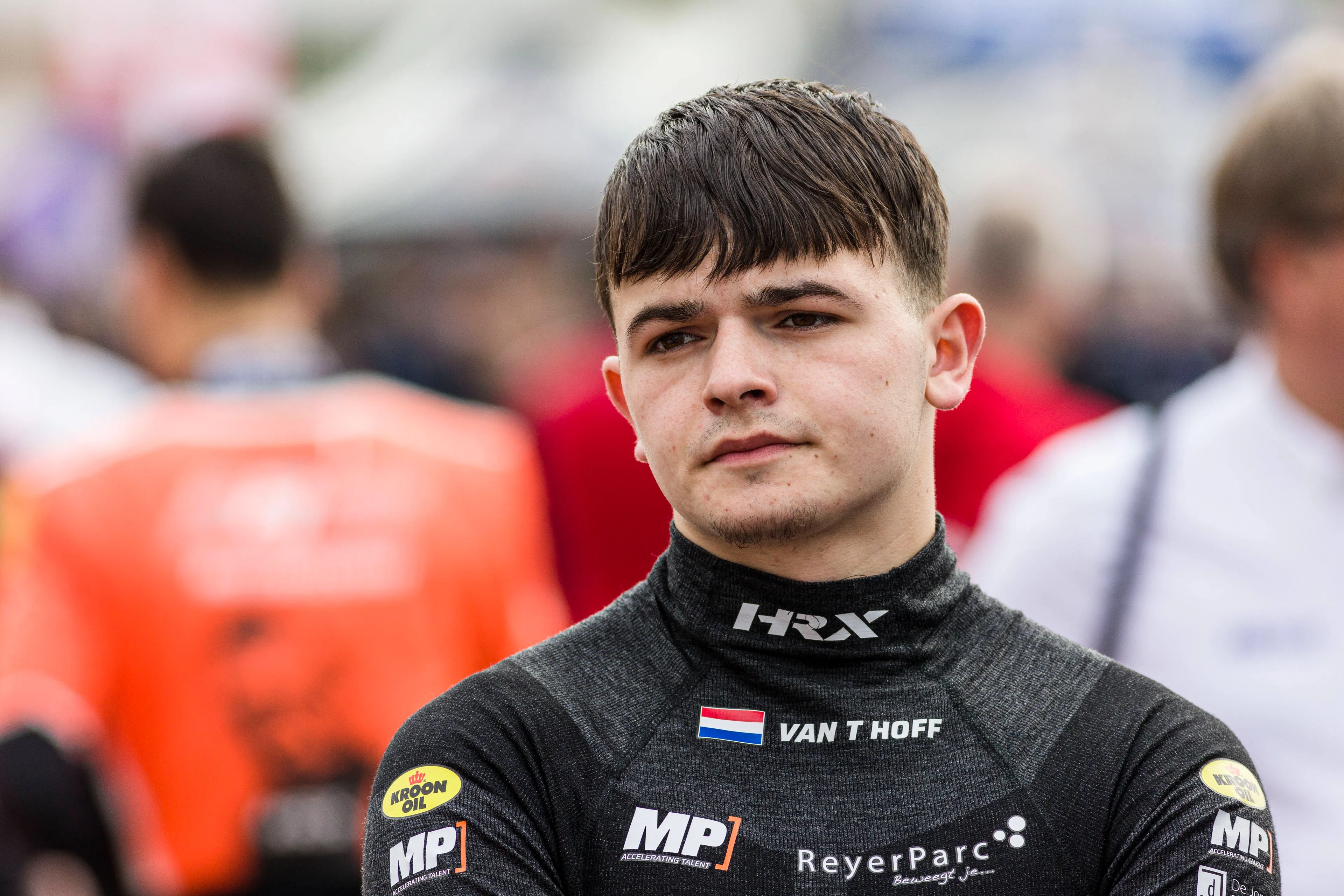 Nederlandse coureur Dilano van 't Hoff (18) verongelukt bij enorme crash Spa