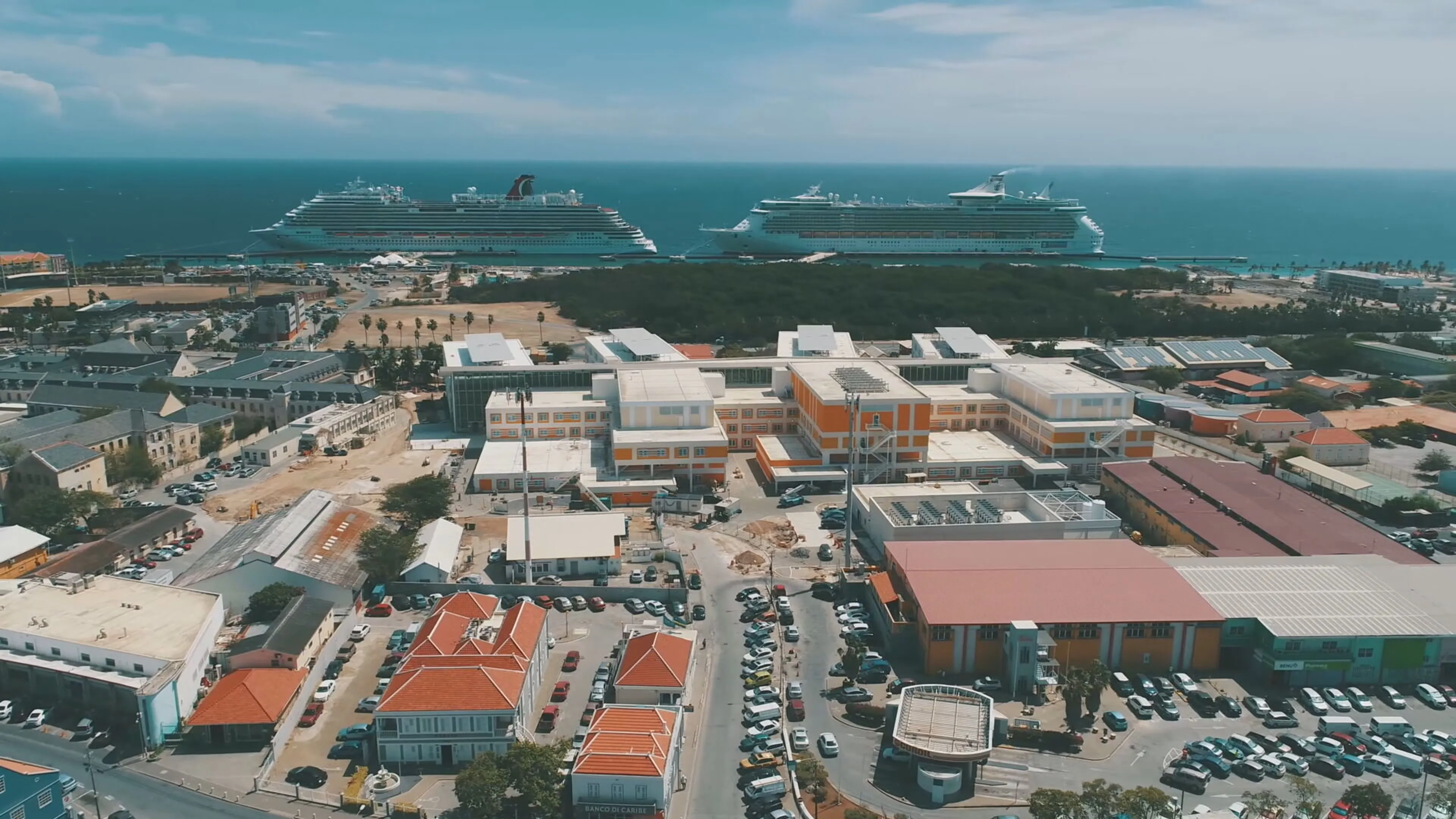 Verpleegster Ansie vliegt naar Curaçao om te helpen: 'Het wordt hard werken'