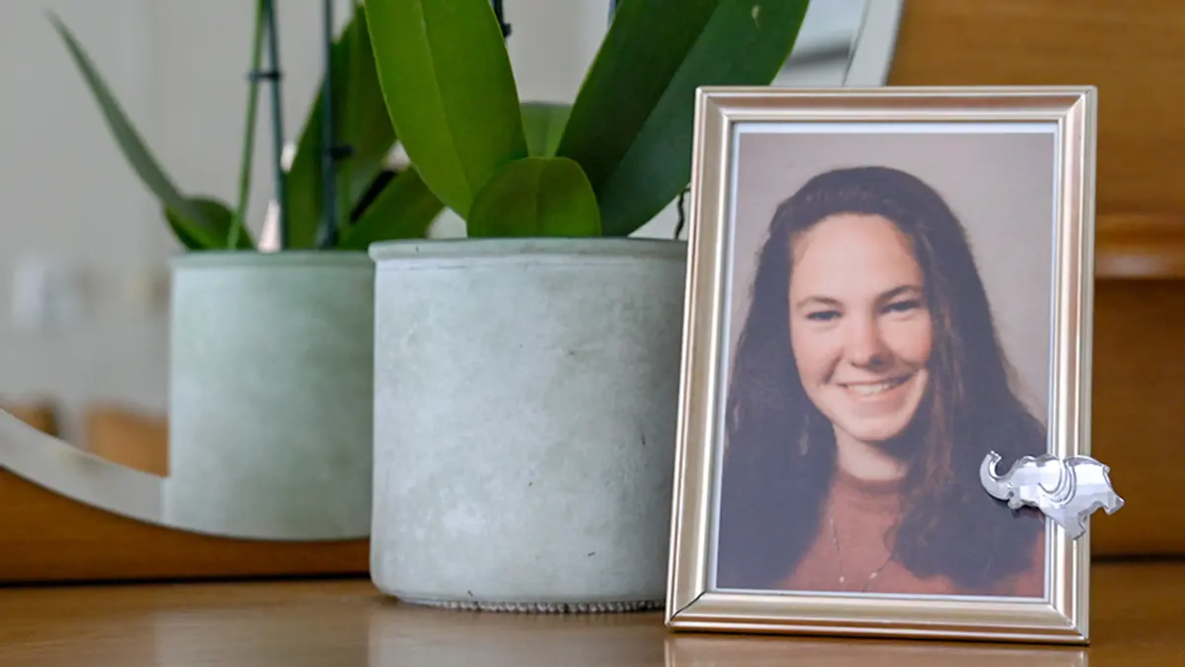Schagen vernoemt plein naar vermiste Tanja Groen, met monument Peter R. de Vries