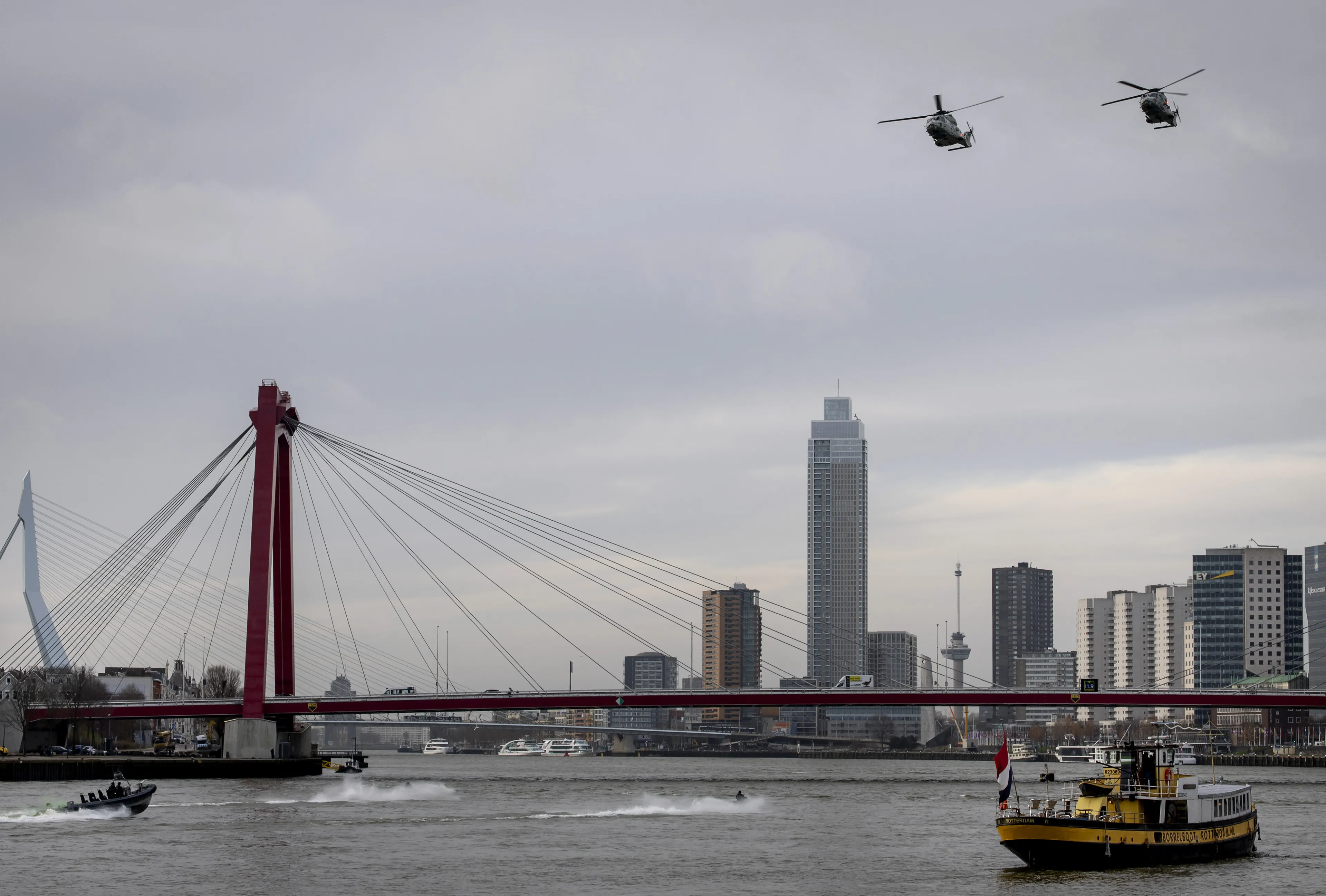 Rotterdam schrikt wakker van militaire oefening: 'Word uit mijn bed getrild'