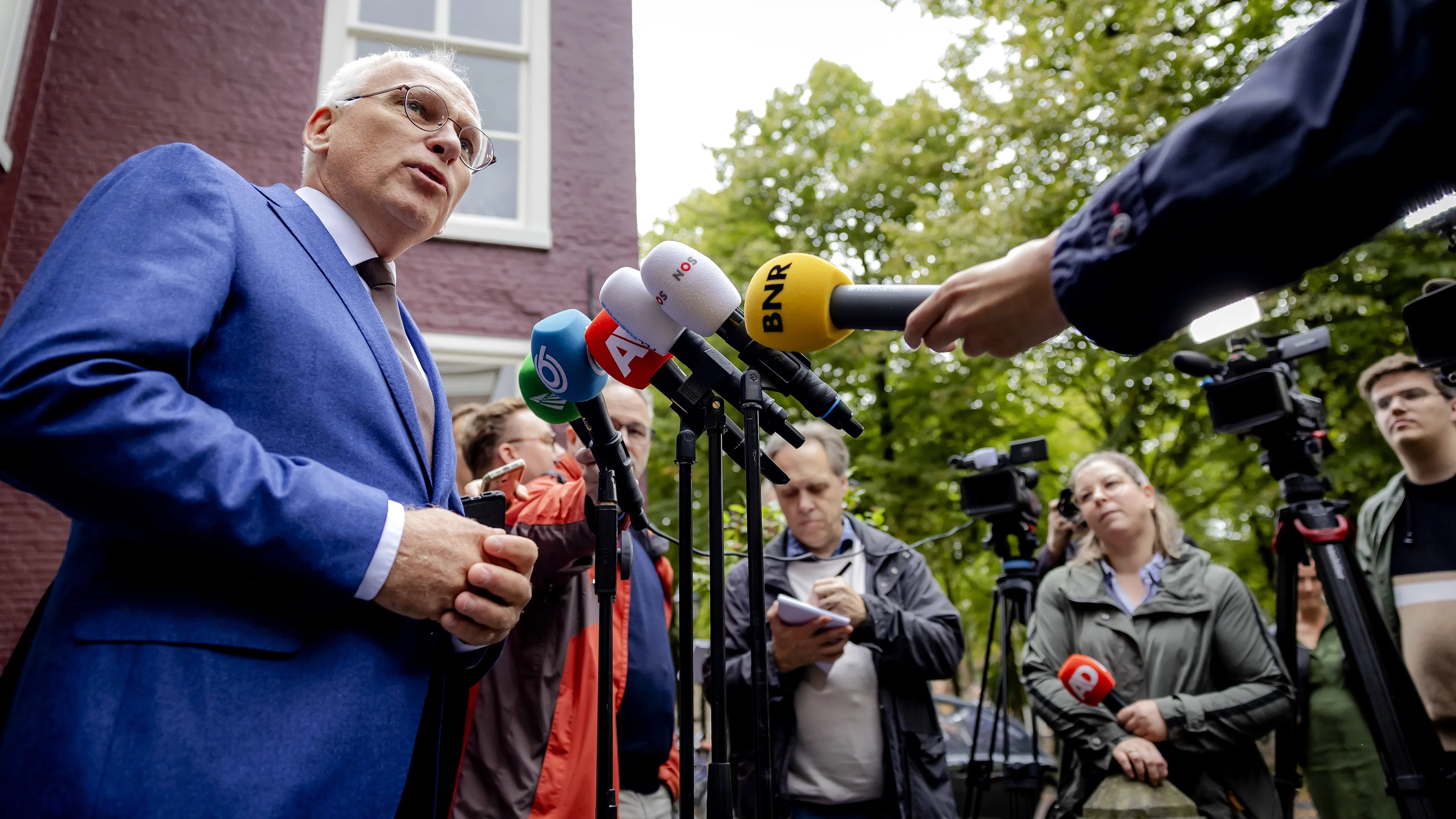 'Nieuwe minister van Landbouw maakt op eerste dag al uitglijder'